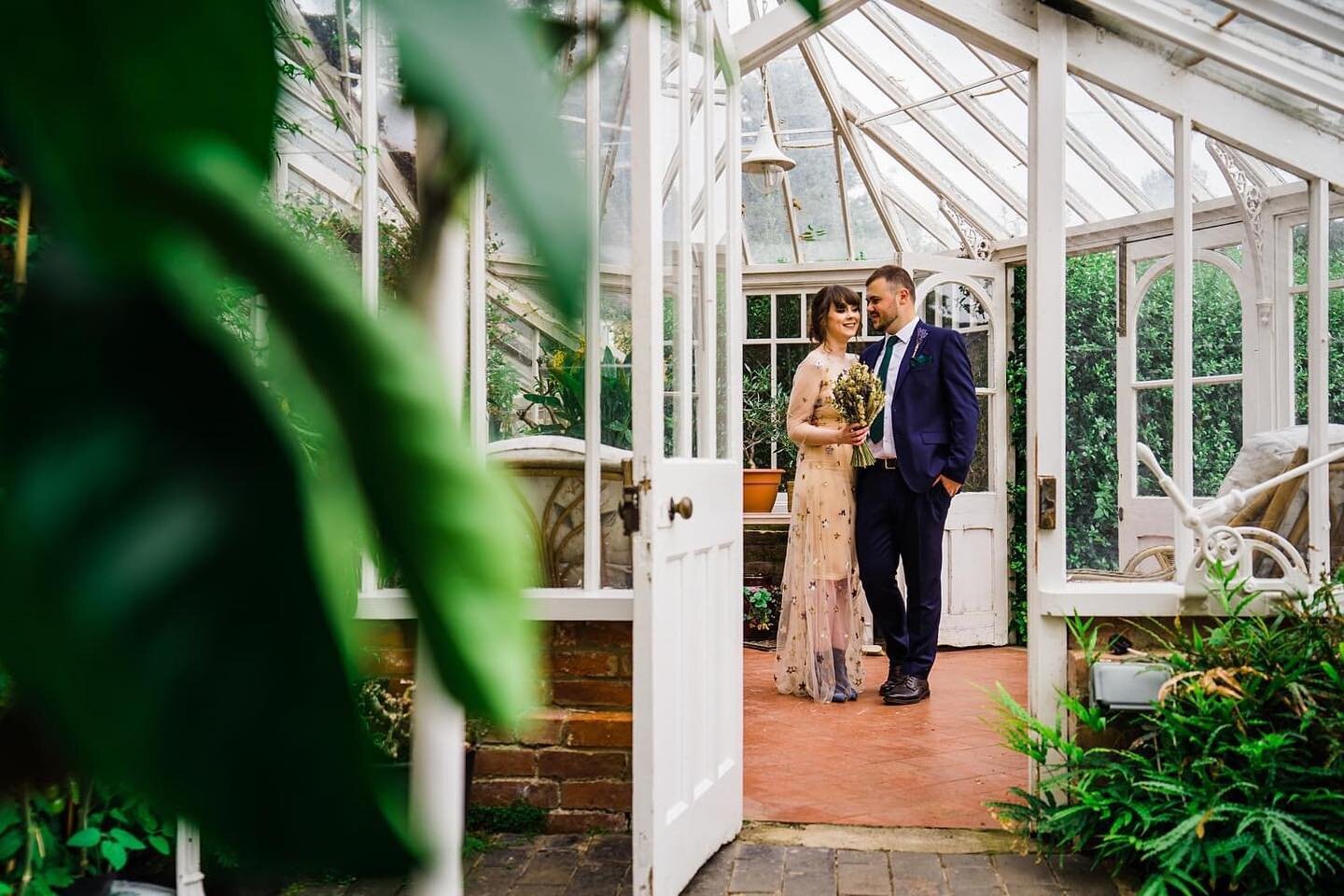 We told you that there are lots of photo opps here @yeldersleyhall 

Fancy seeing them for yourself? Then book onto our viewing event on Sunday 14th May 11-3:30pm. You can book slots between 
11.00-1:00pm and 1:30-3:30pm

Drop us an email on info@yel