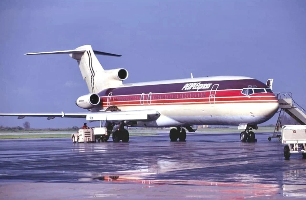 PeopleExpress B-727