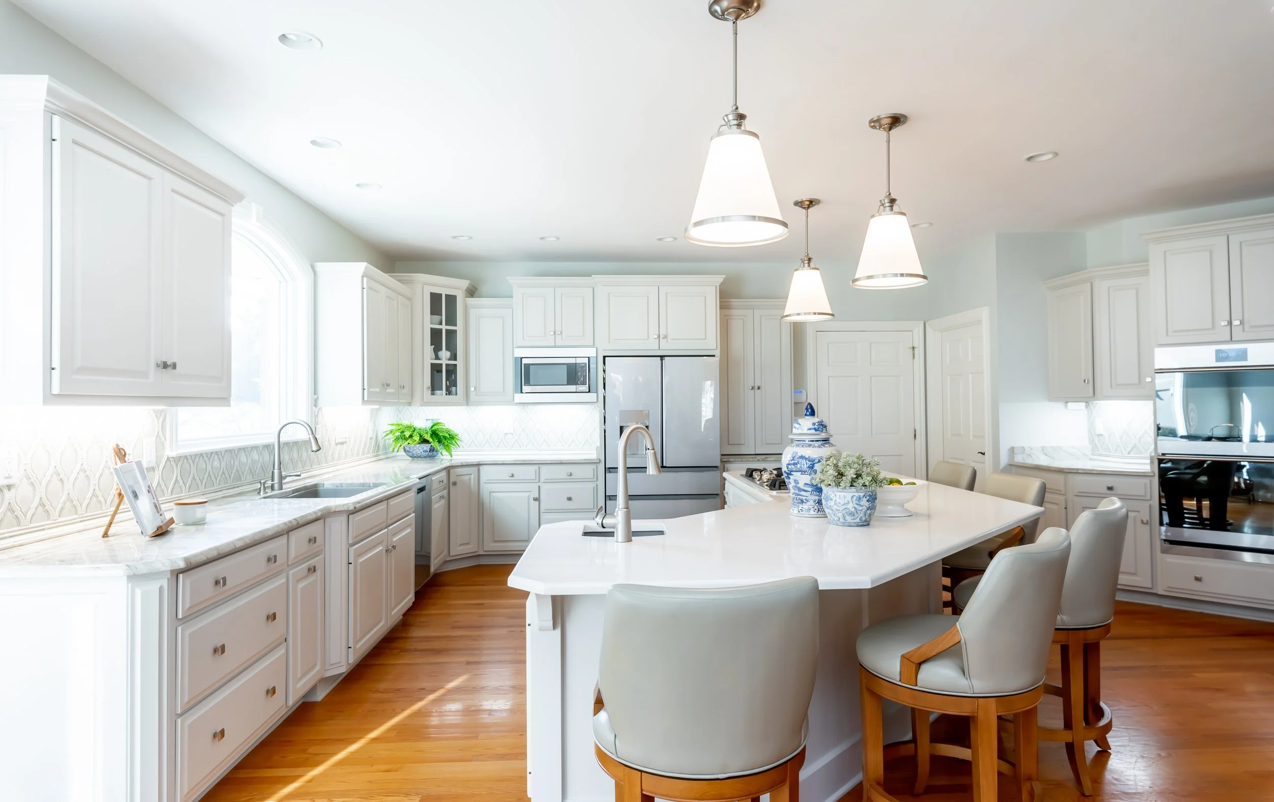 Transitional Kitchen Remodel by My Cabinet Refresh project photo 8