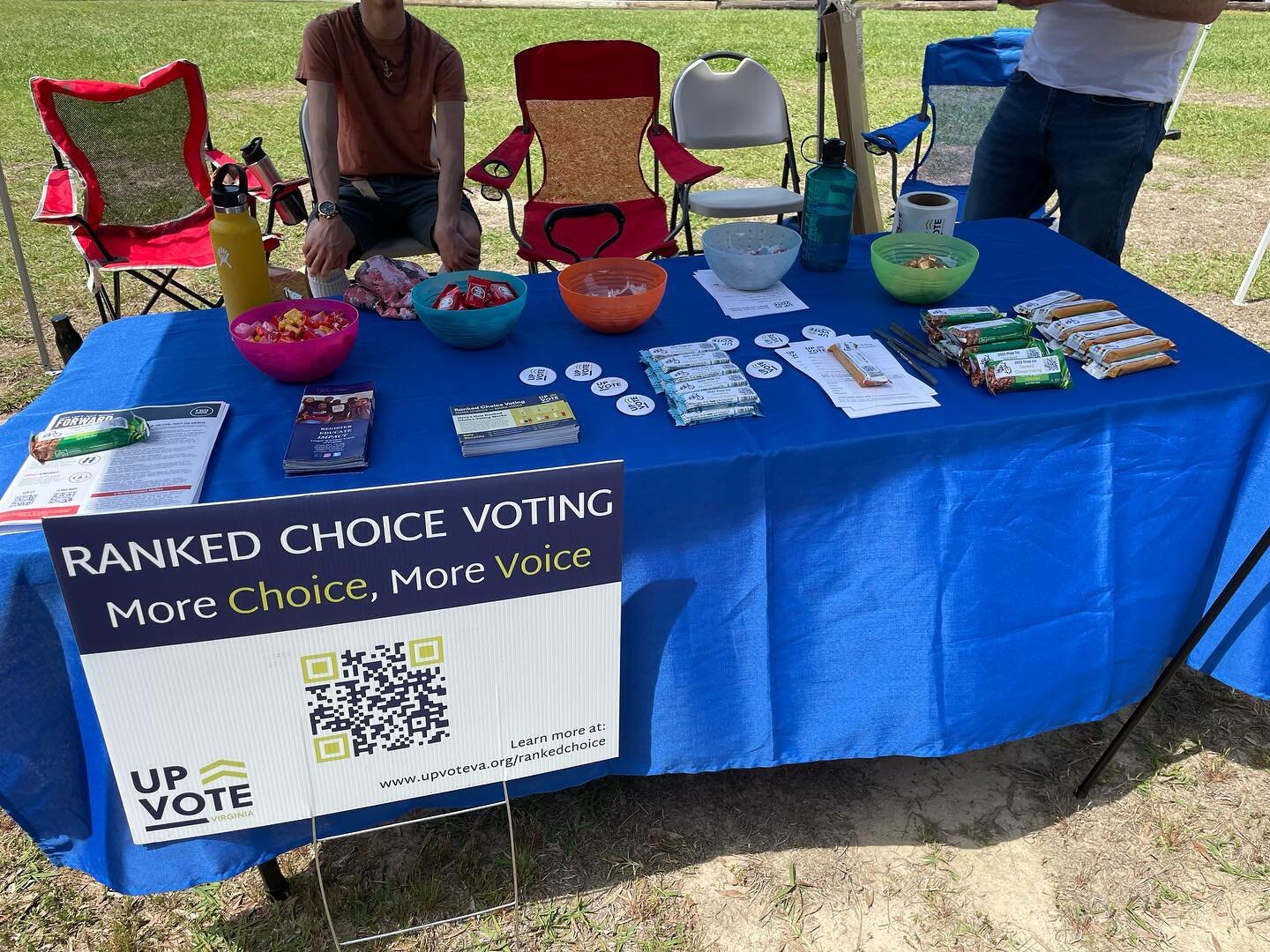 Talking to riders at the Cap2Cap Party Zone for our first annual Ride for RCV!  #rankedchoicevoting @fairvoteva @lwv_va @fwd_party @richmondcrusadeforvoters @rankthevote