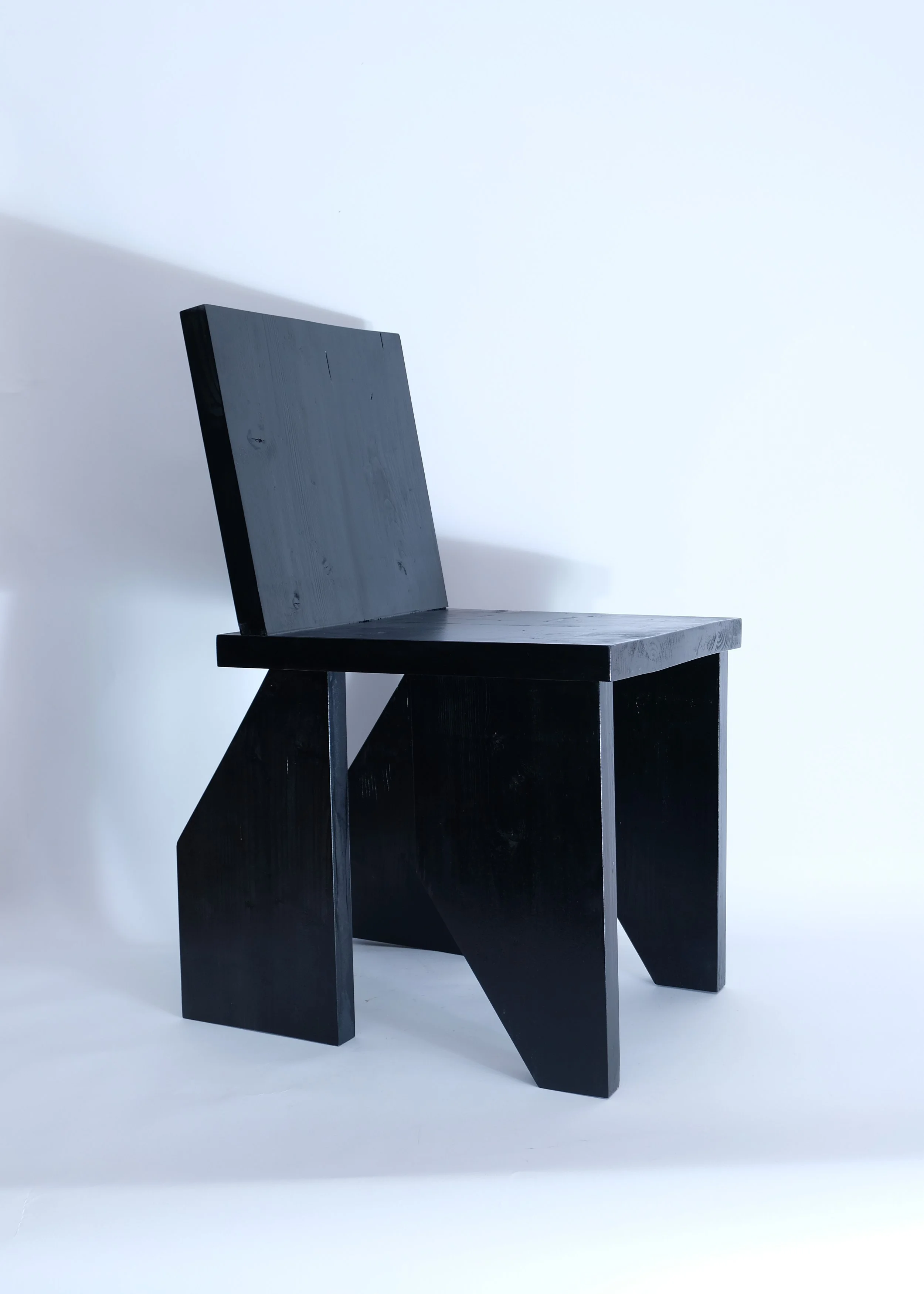 DC05 Black Side Aspect 2.jpg