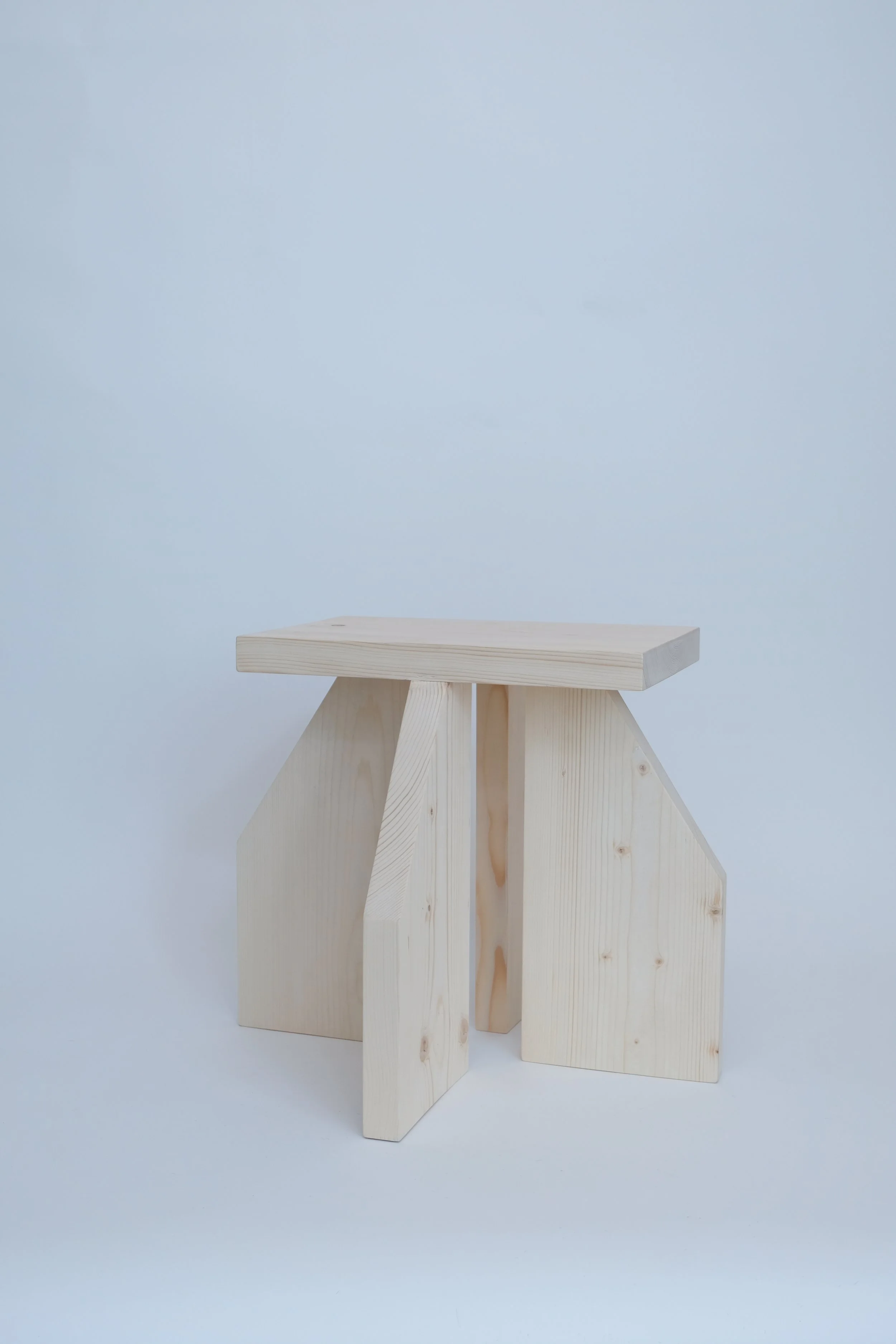 ST05 Front Aspect 1.JPG