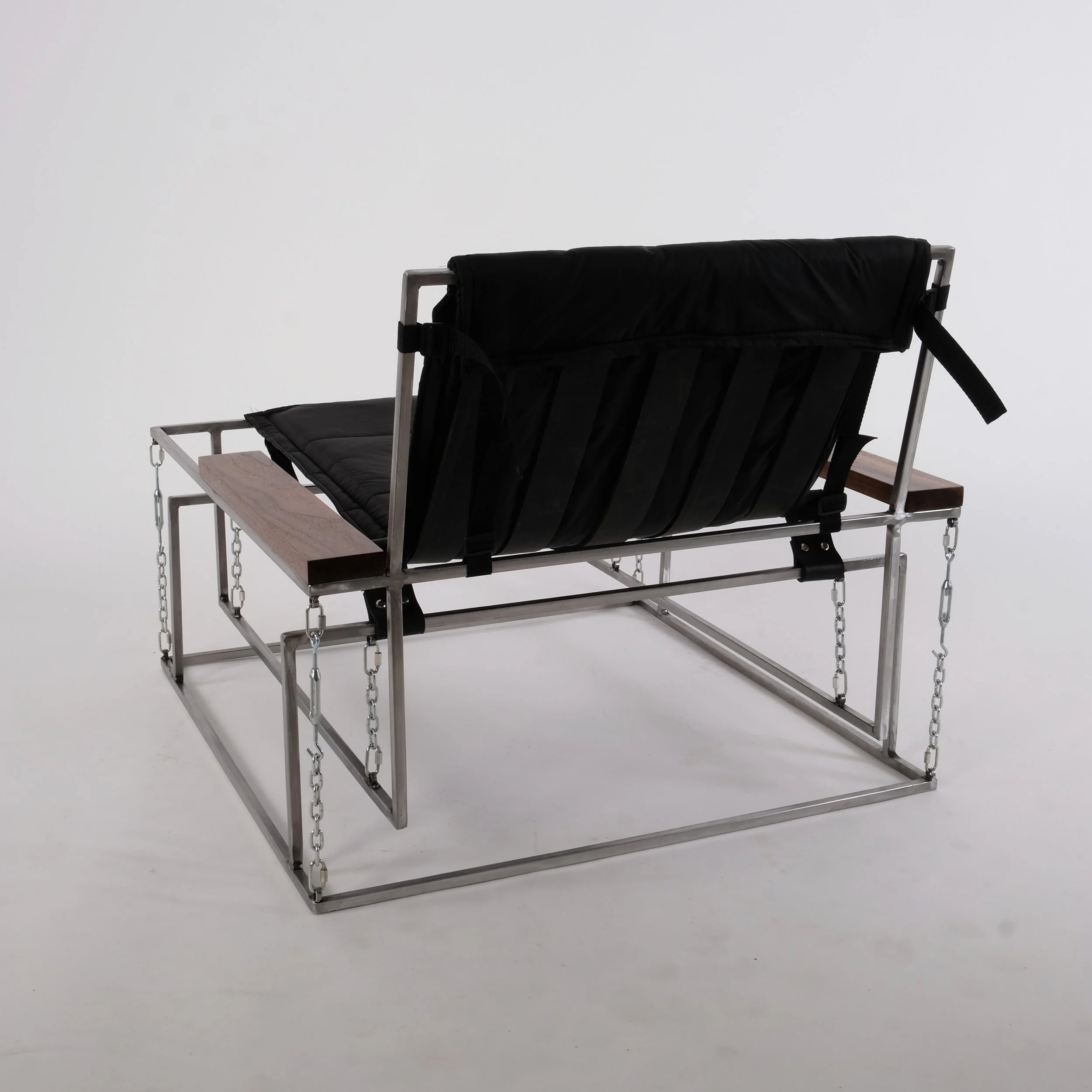 LC04 Rear Aspect 3 sq.jpg