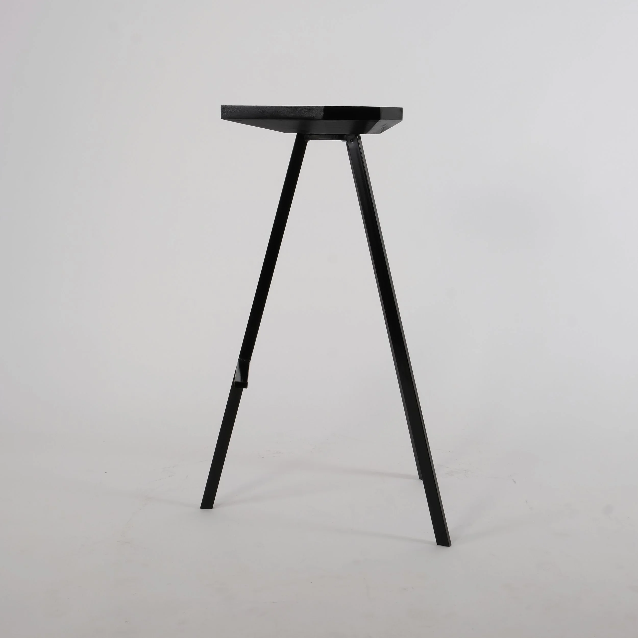 ST03b Side Profile sq.jpg
