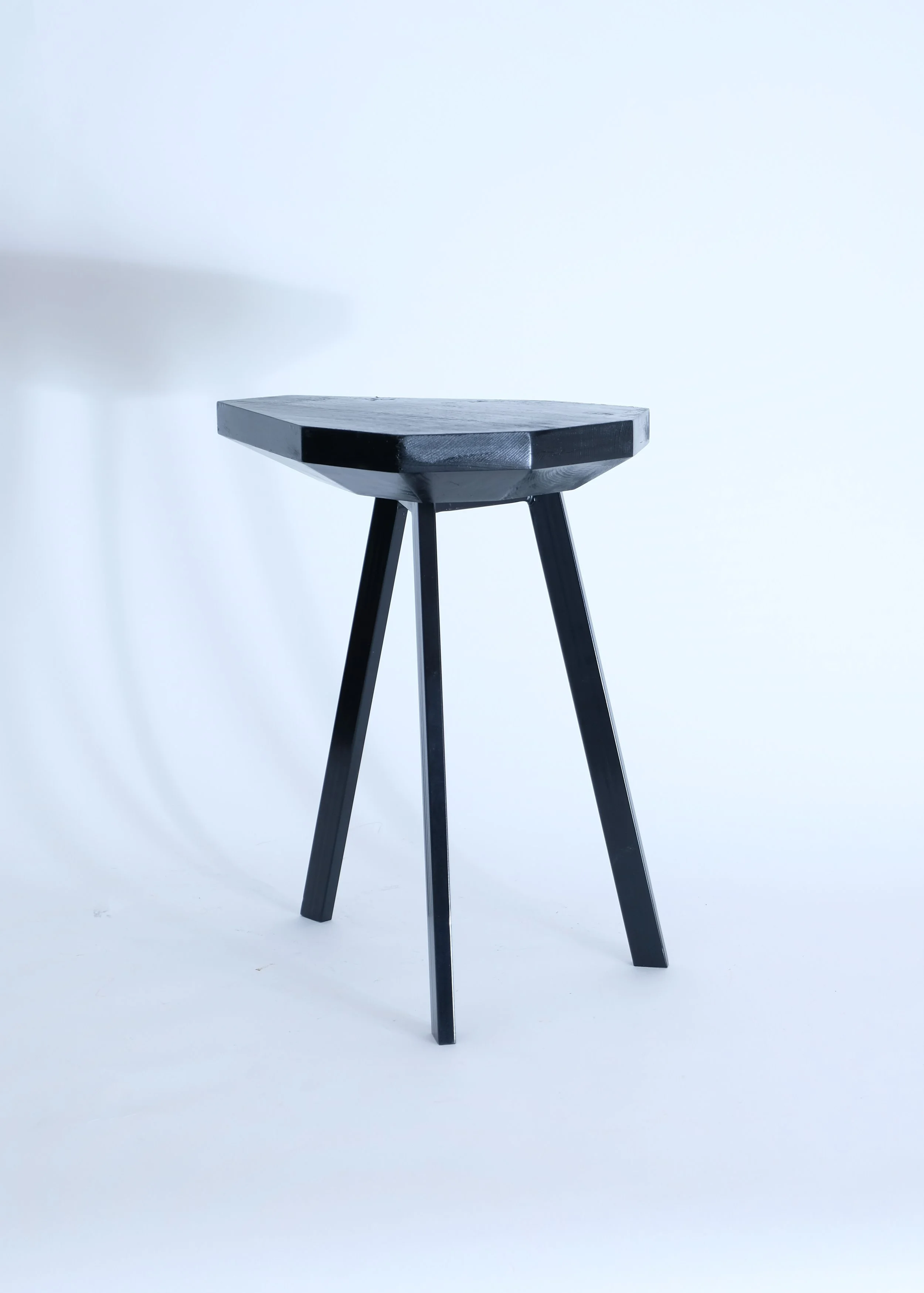 ST03 Rear Aspect 2.jpg