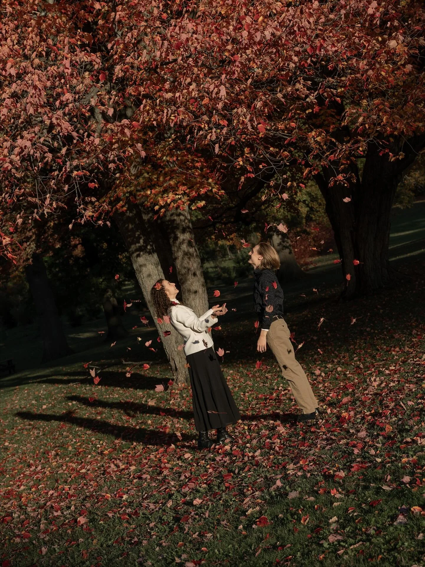 Ilona &amp; Bailey 🍂🌳 
-
-
-
#torontoweddingphotographer #torontoweddings #torontoengagement #gtaweddingphotographer #gtaweddings #fallengagement