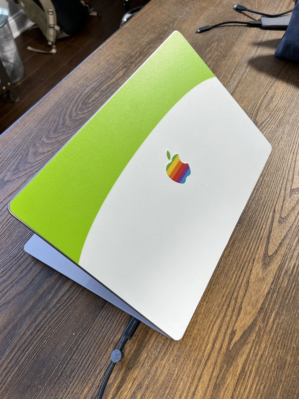 MacBook本体 sak Macbook Pro and MacBook Air (M1, M2, 2021-Present) iBook-Style