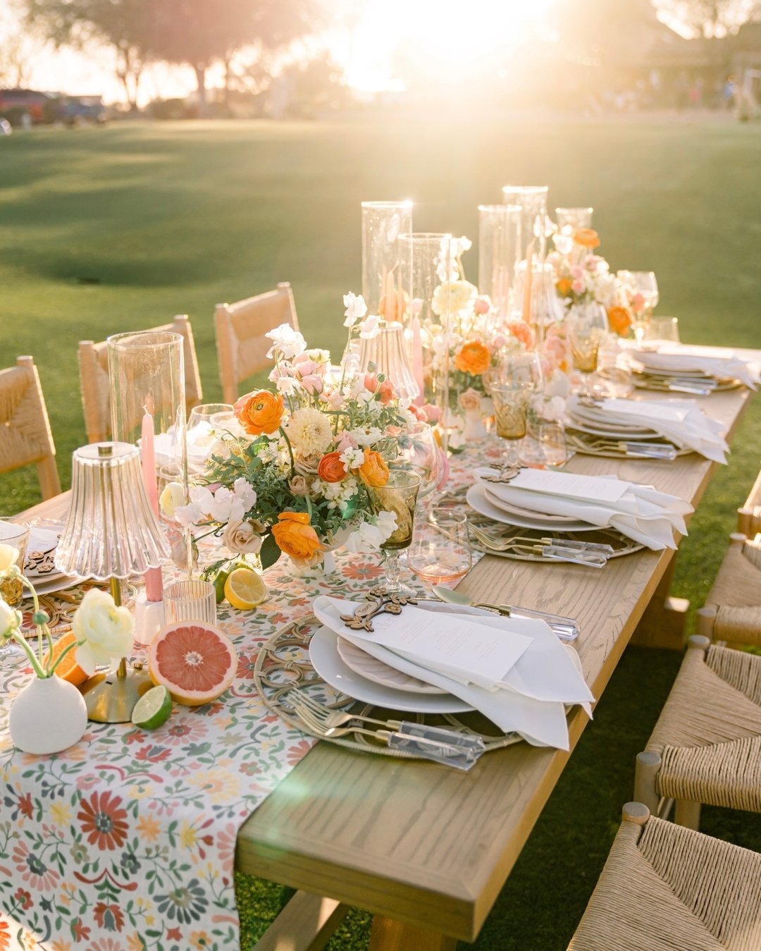 That Springtime glow☀️ with our new Hayden Dining table
&bull;
Planner: @shineeventsaz
Venue: @superstitionmtnweddings
Photographer: @megancaryphotography
Videography: @kylehustis
Floral Design: @floralsbykendra
&bull;
#primdesignco #eventrentals #re