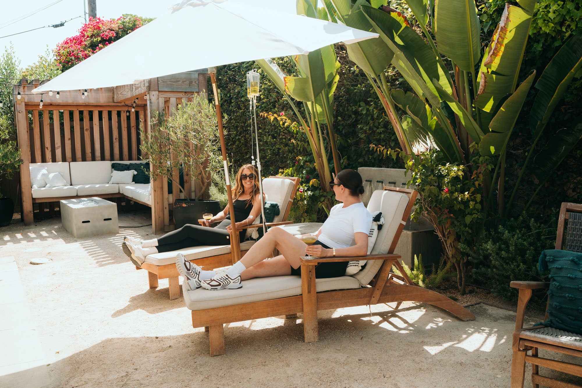evolvespaoutdoorstwowomenrelaxing.jpg