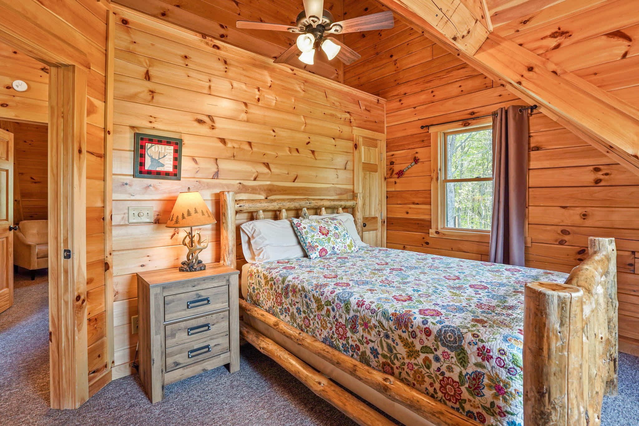 Bedroom in River Rock Lodge in Hocking Hills Ohio