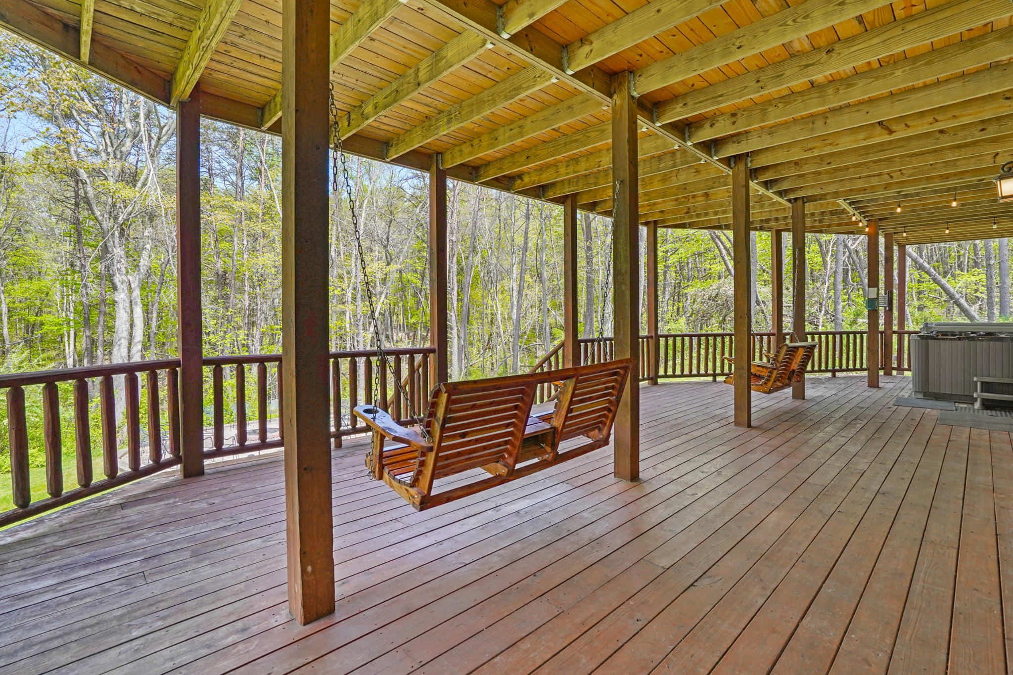Porch Swings in River Rock Lodge in Hocking Hills Ohio