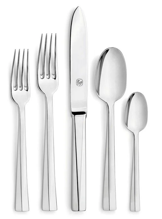 Duecento 5 place setting.jpg