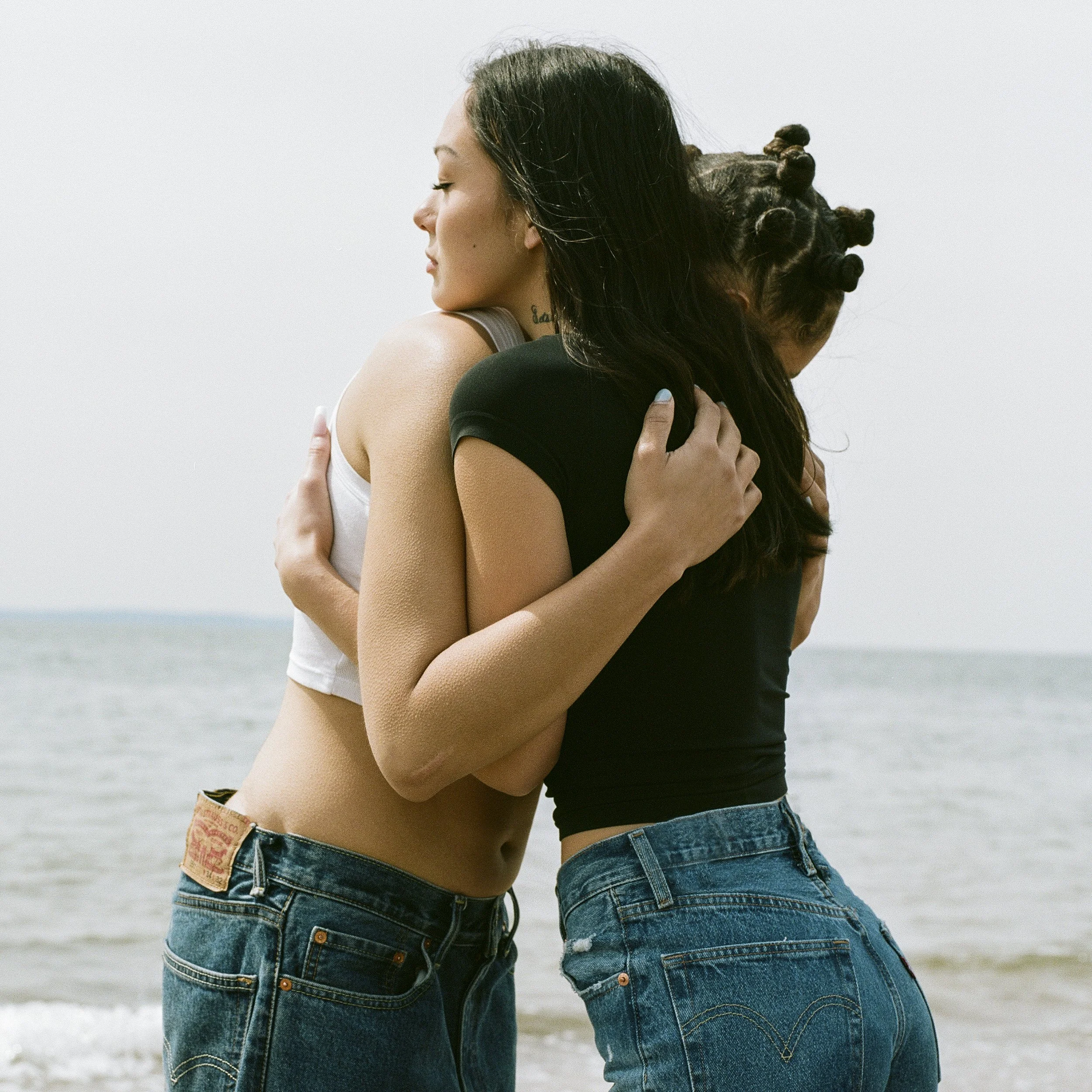 square-230408011111110008 copy.jpg