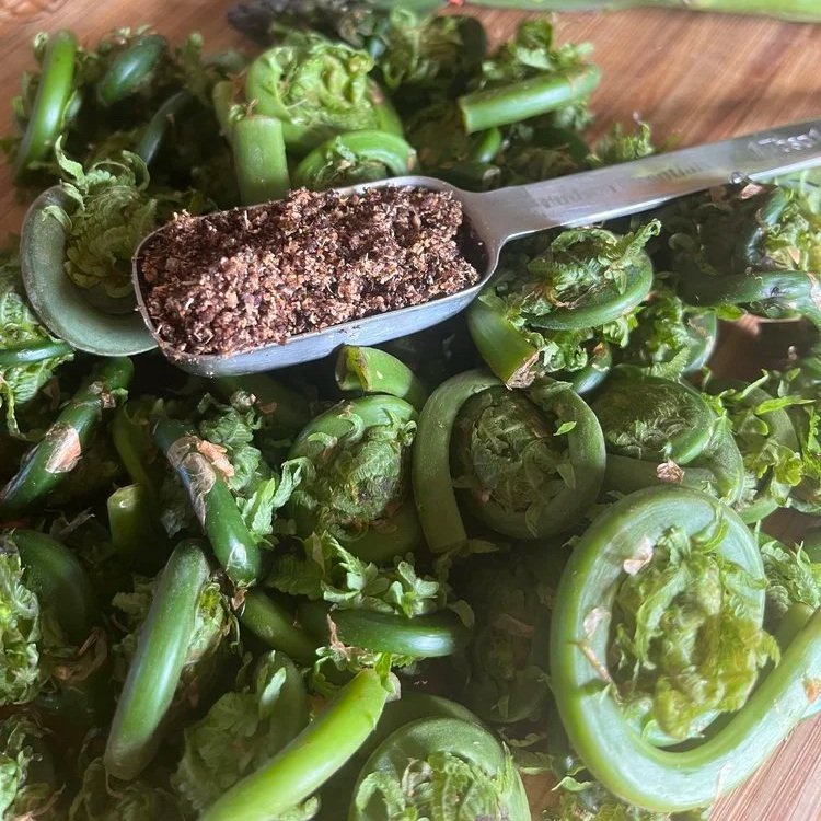 fiddleheads+and+asparagus+with+sumac2.jpg