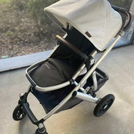stroller.jpg