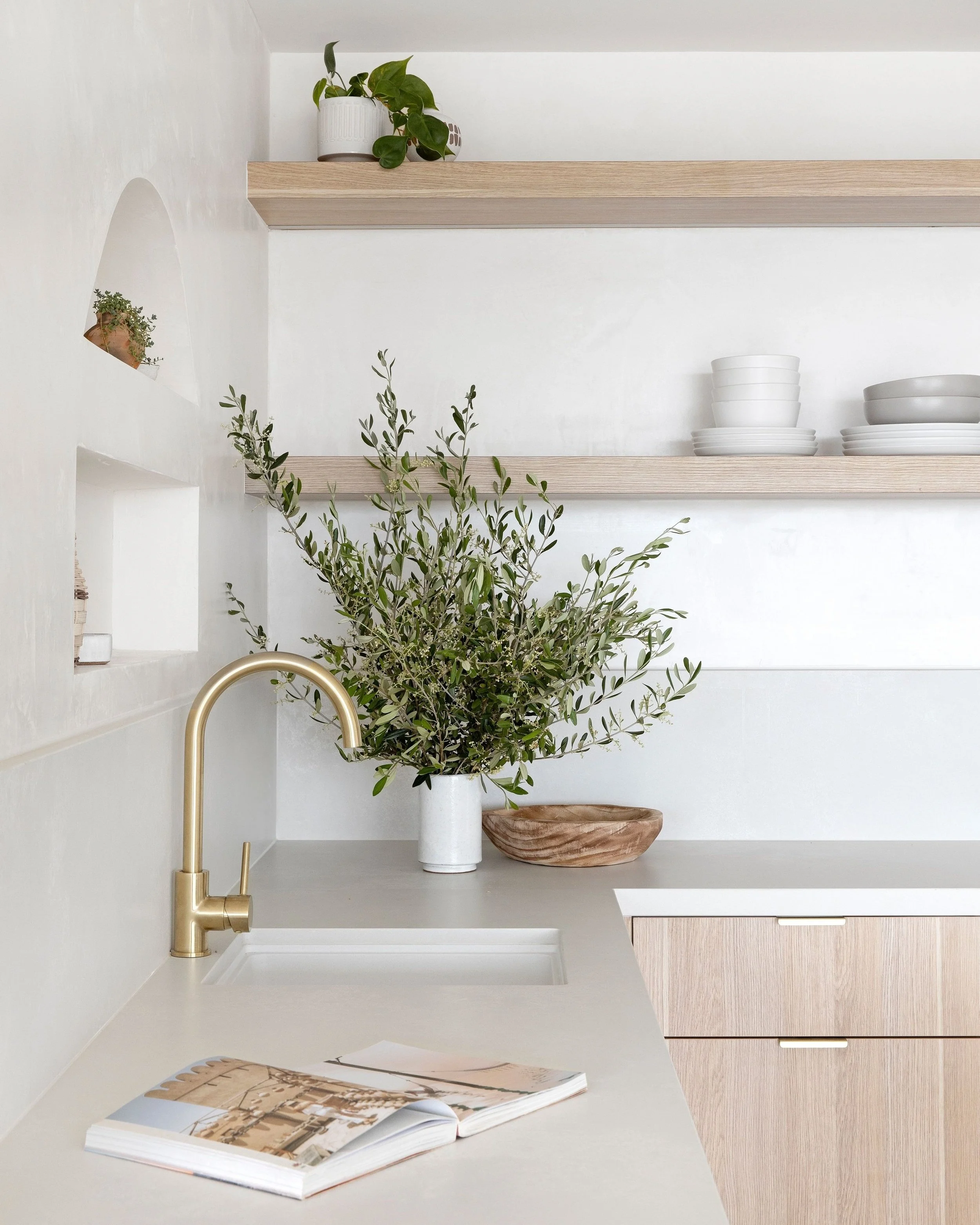 Gold Coast cabinet maker