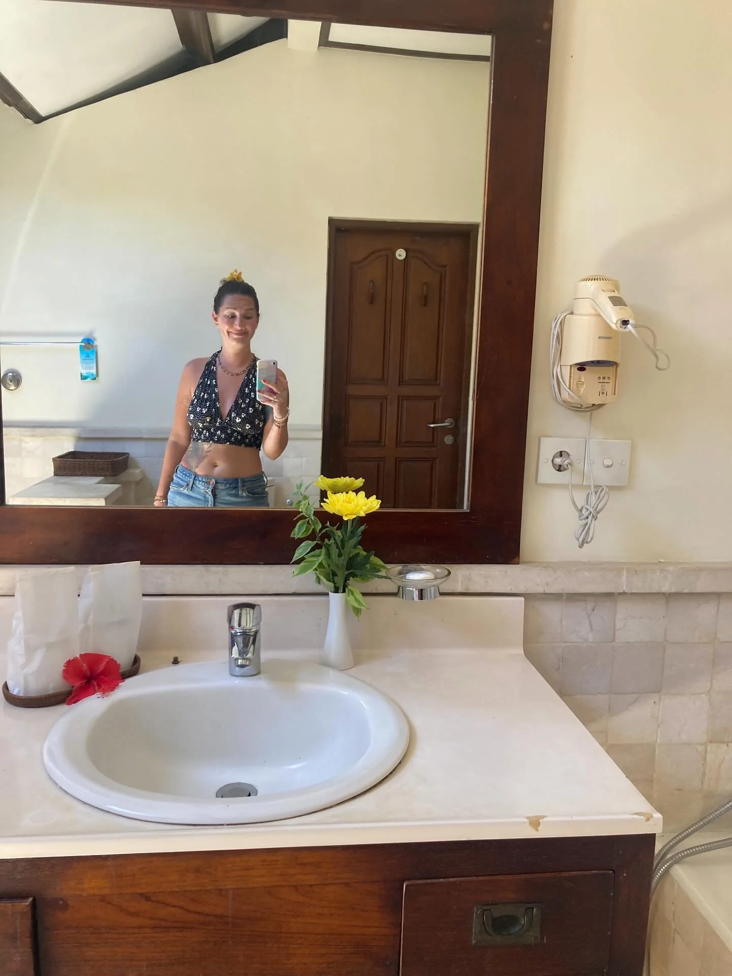 📣 Registration closes for the Here in Paradise Retreat in Candidasa, Bali on January 28 📣

Link in Bio! $1825 All Inclusive 🌴🌺

8 days 7 nights at the luxe seaside @puribaguscandidasa up the east coast of Bali, Indonesia &hellip; truly heaven on 