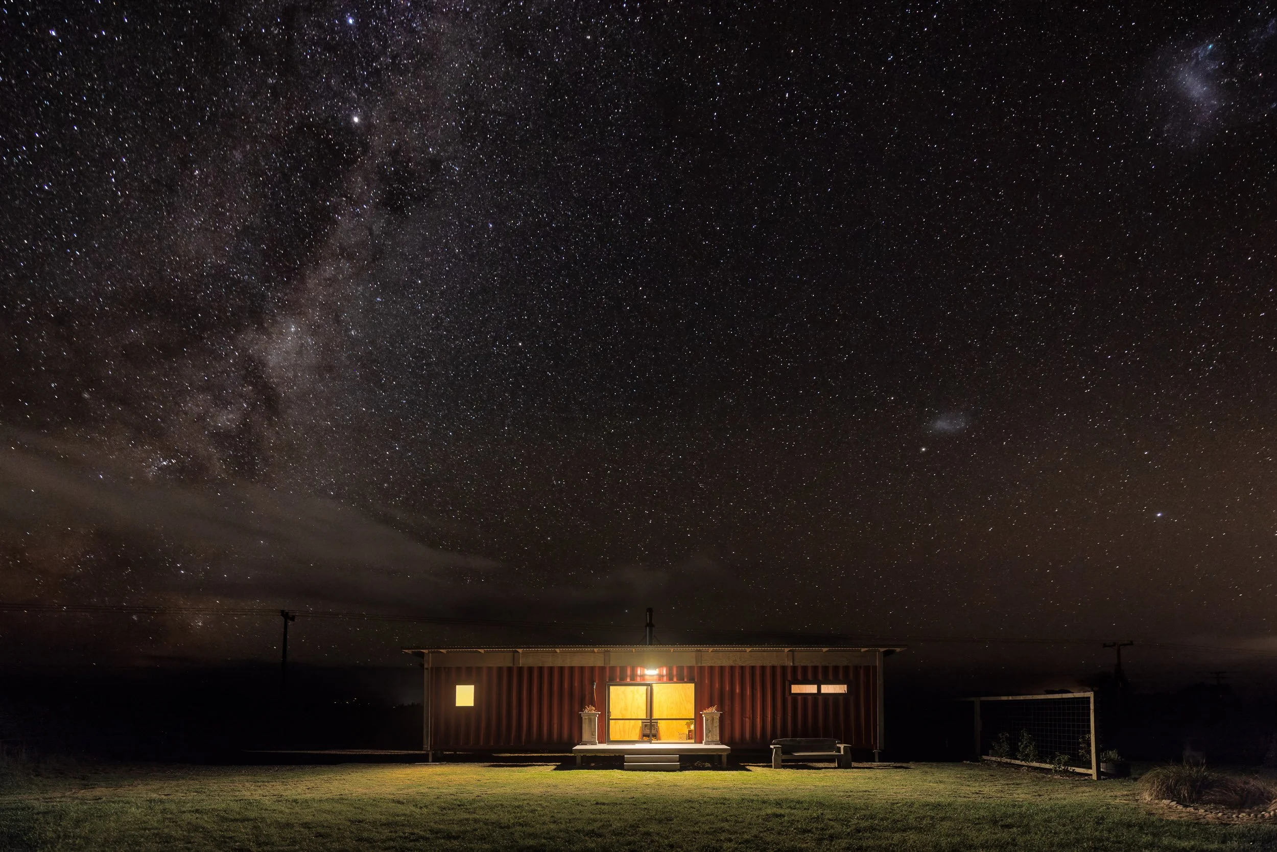 red-shipping-container-tiny-house-wairarapa-night-sky-001.jpg