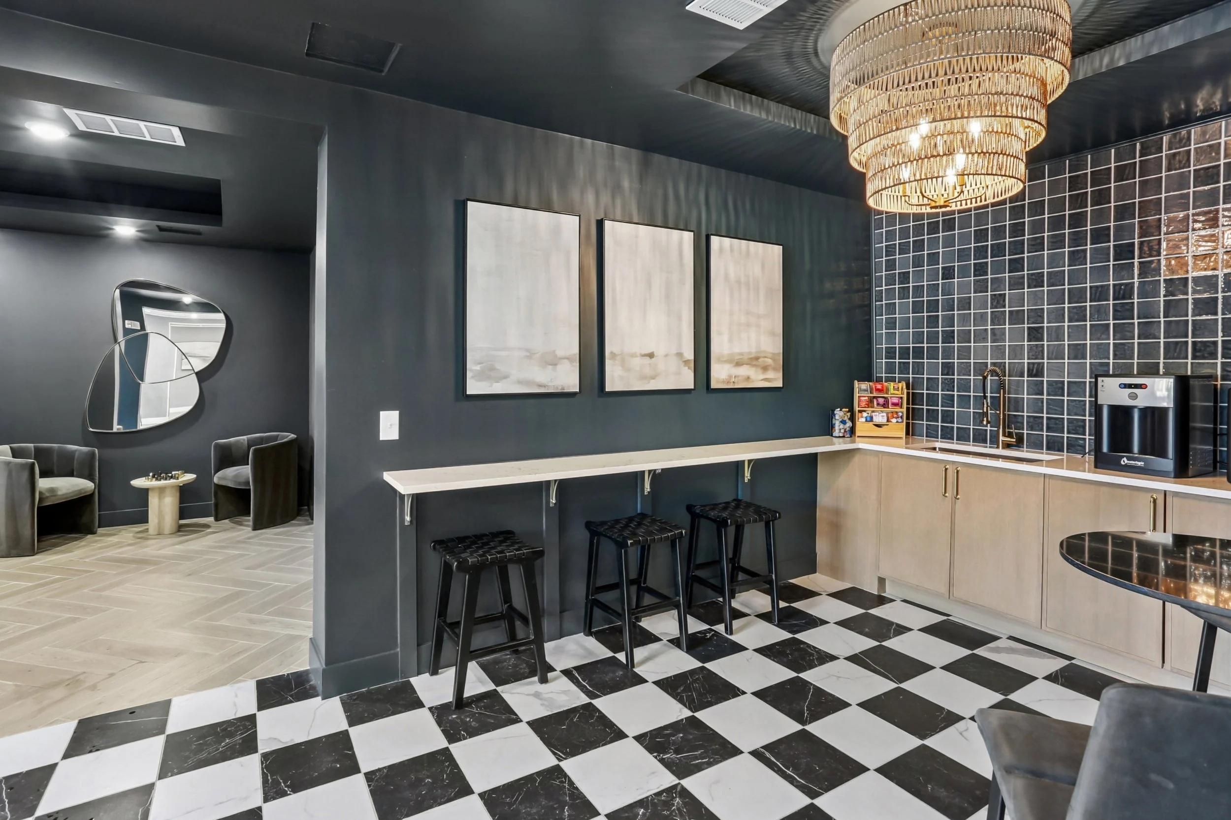 4550-Cherry-Creek-Apartments-18.jpg