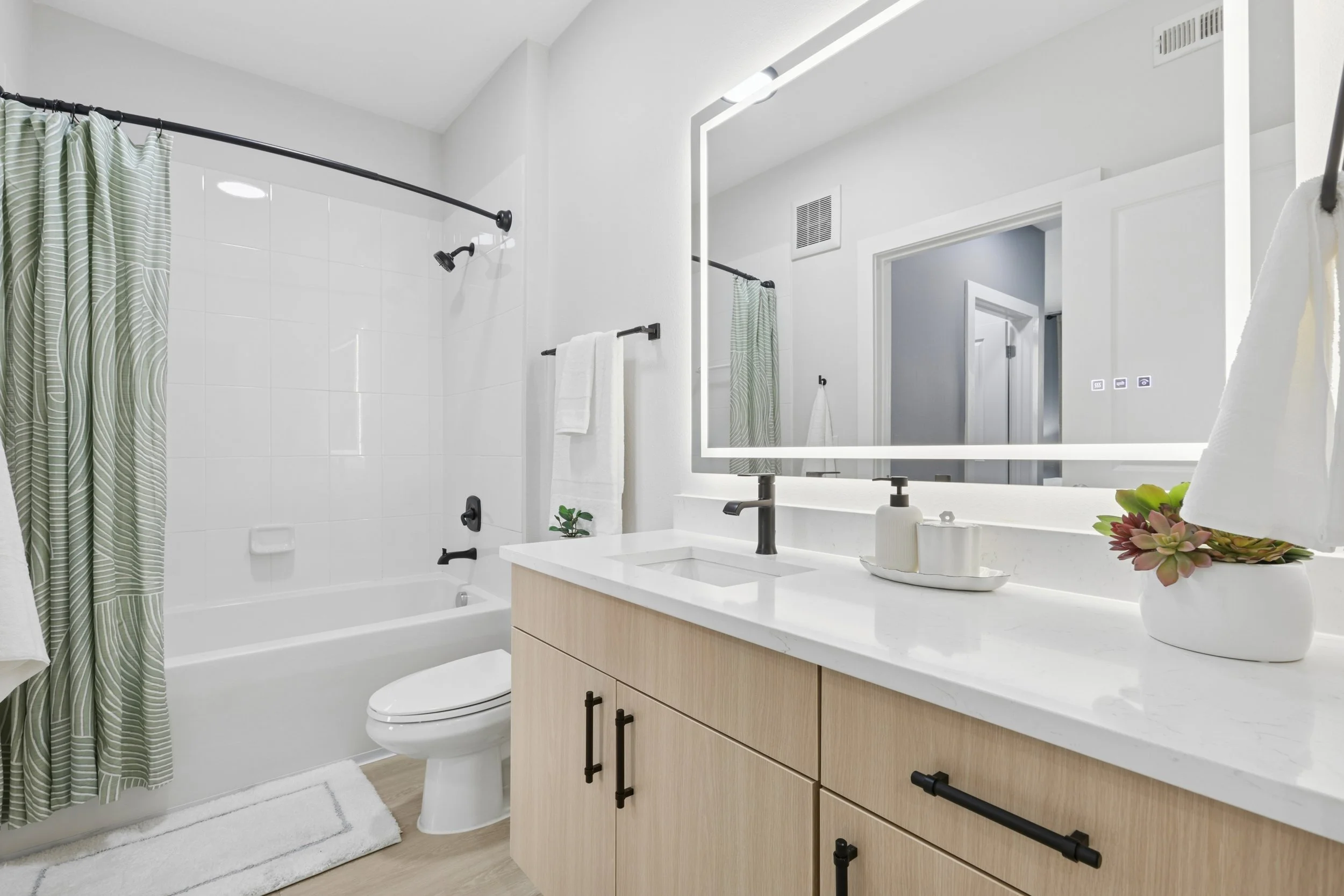 NoHo Flats Apartments, Tampa, FL-12.jpg