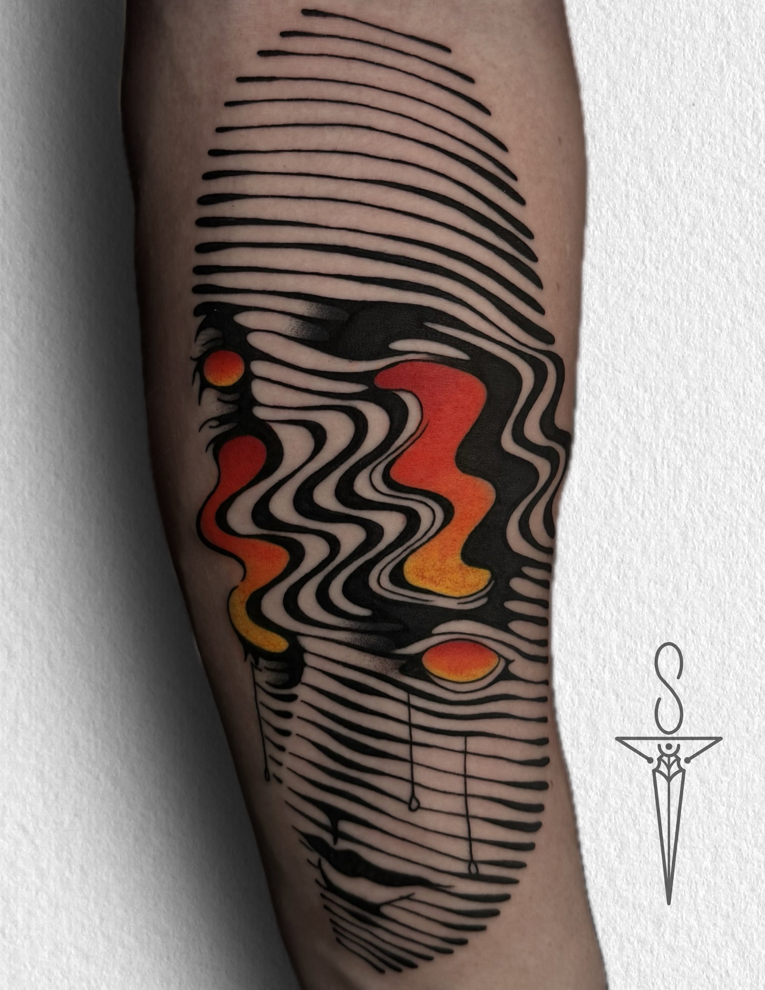 abstract-face-tattoo-rockford-il