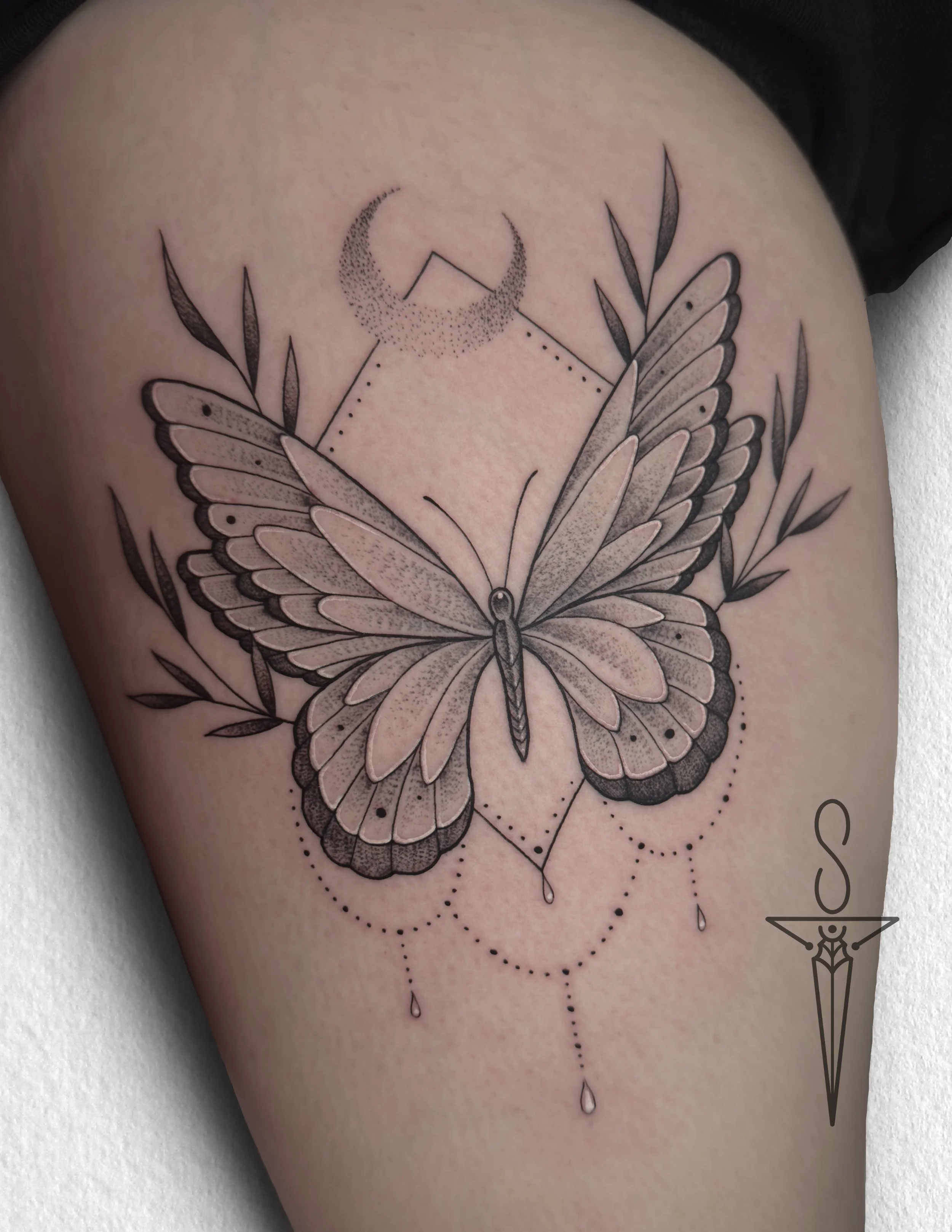 stipple-butterfly-tattoo-rockford-il