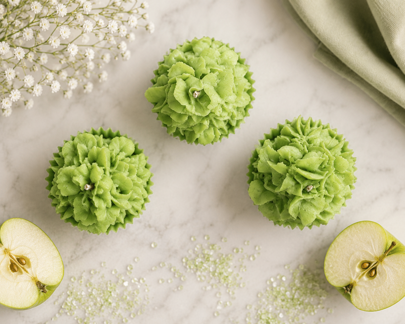 CC Sweet Apple Cupcake Candle pic.png