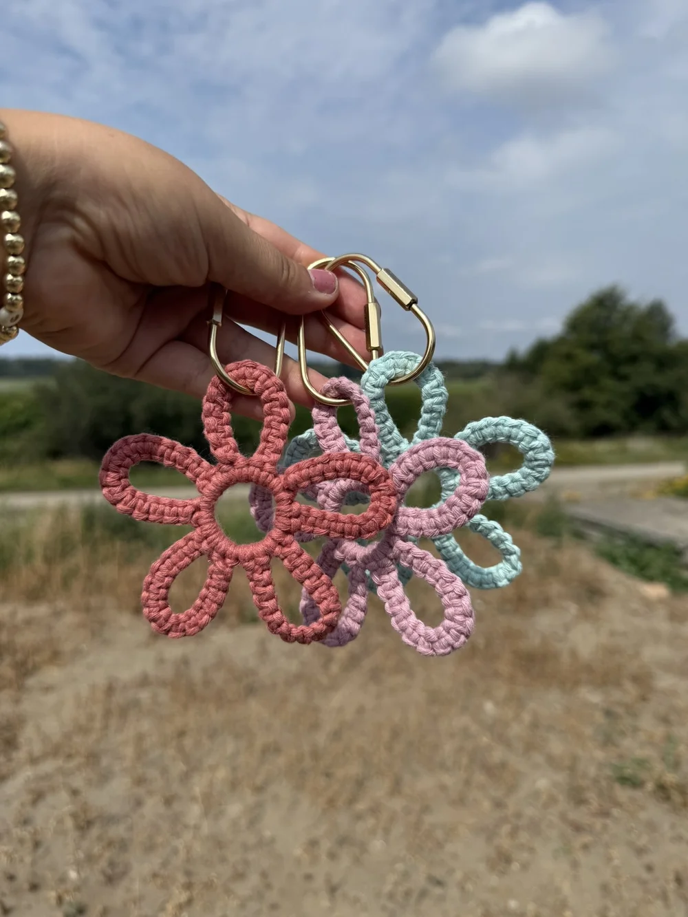 Macrame Flower Bag Charm/Keychain — CiCi's Knots