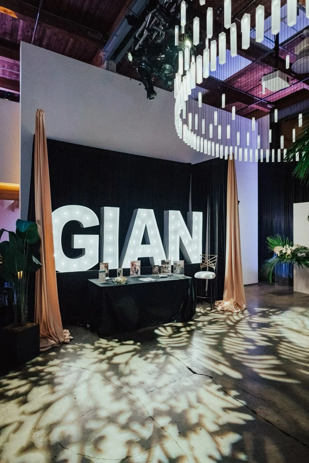GIAN.jpg