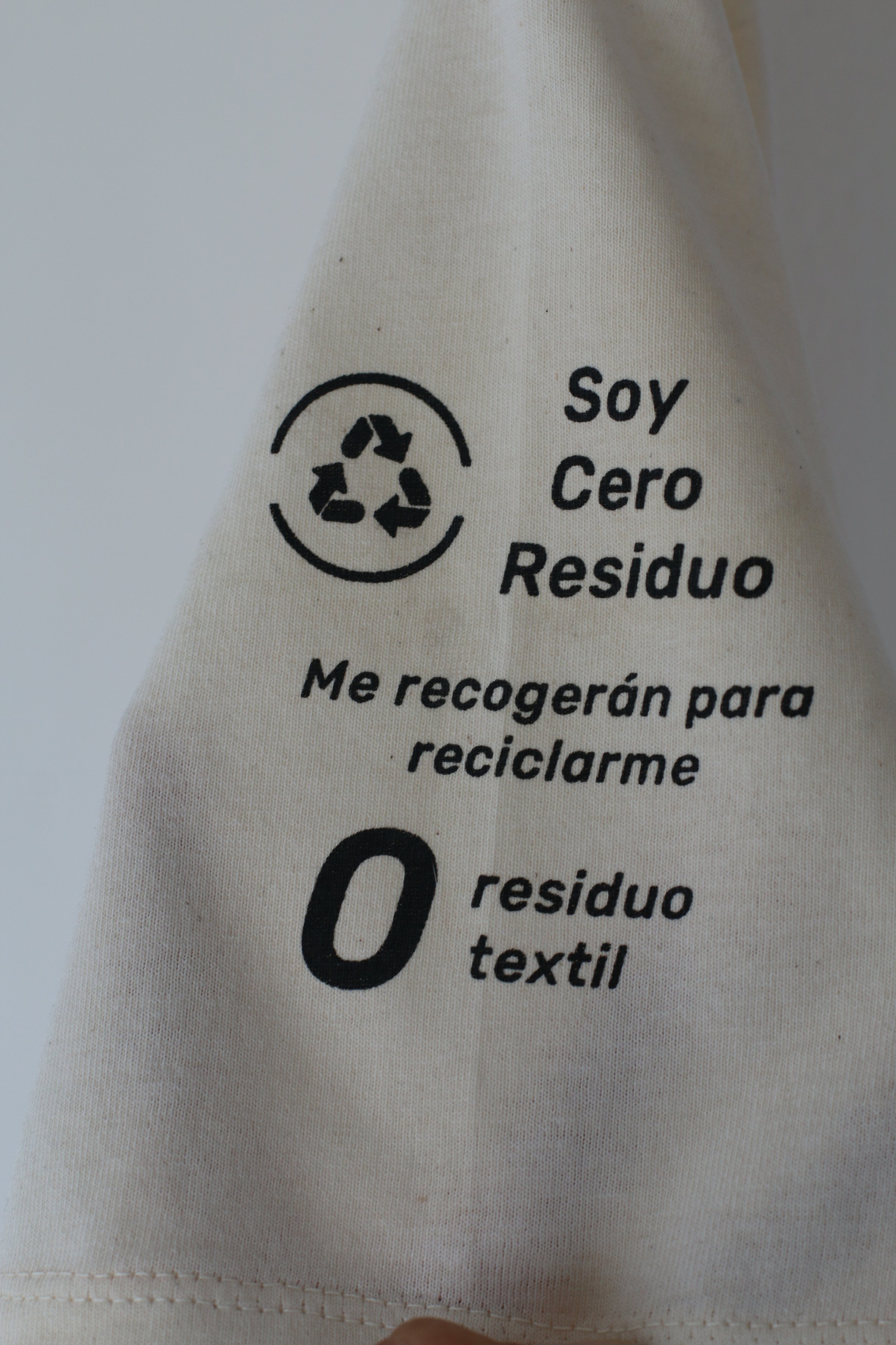 camiseta_alg_reciclado (6) - Luis Ribo.JPG
