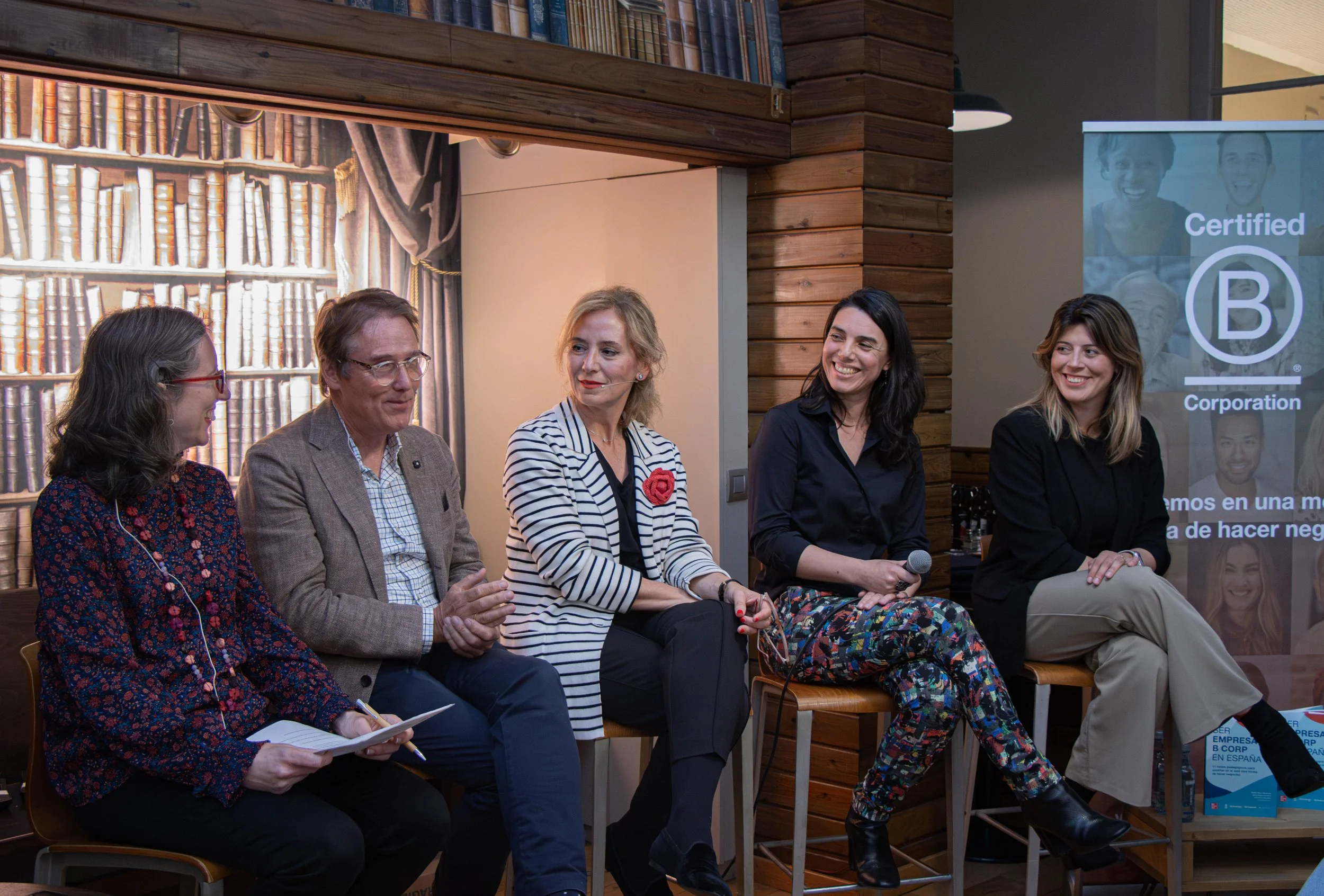 Libro-B-Academics-Presentacio-n-BCN_2.jpg
