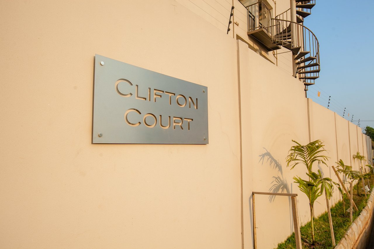 Clifton Court_Sign.JPG