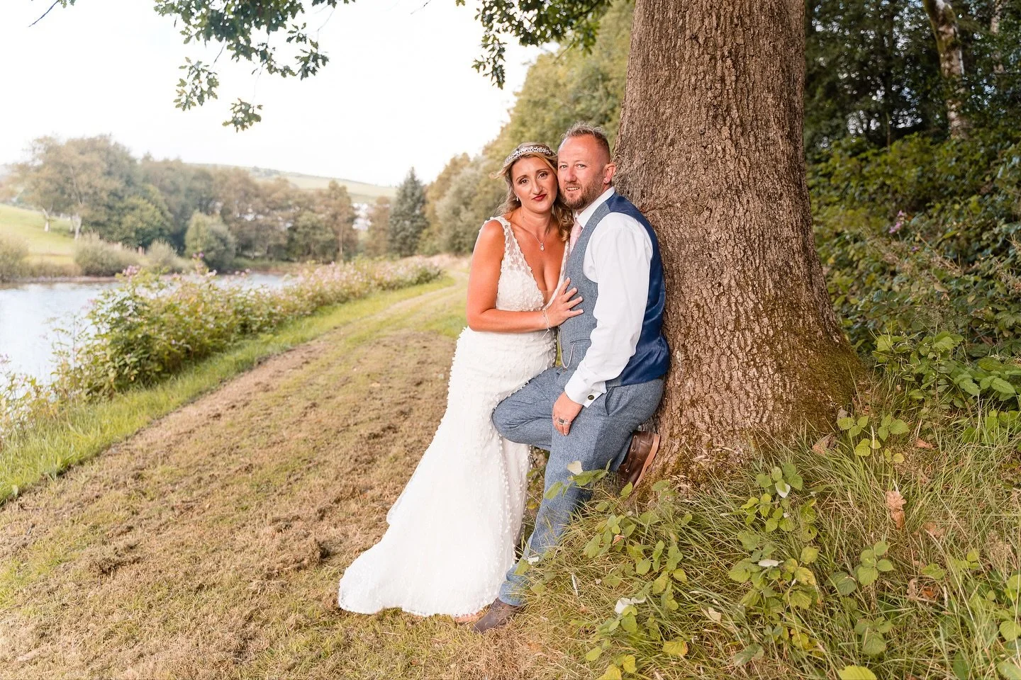 A beautiful August celebration for Victoria &amp; Nicholas at Lakeside, Bridgend &mdash; surrounded by family, friends, and the perfect summer light. From the calm of the morning preparations to the energy on the dance floor, every moment reflected t