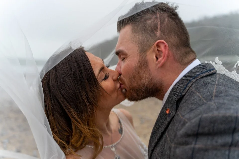 Oxwich-Bay-Hotel-Wedding-Photographer-1013.jpg