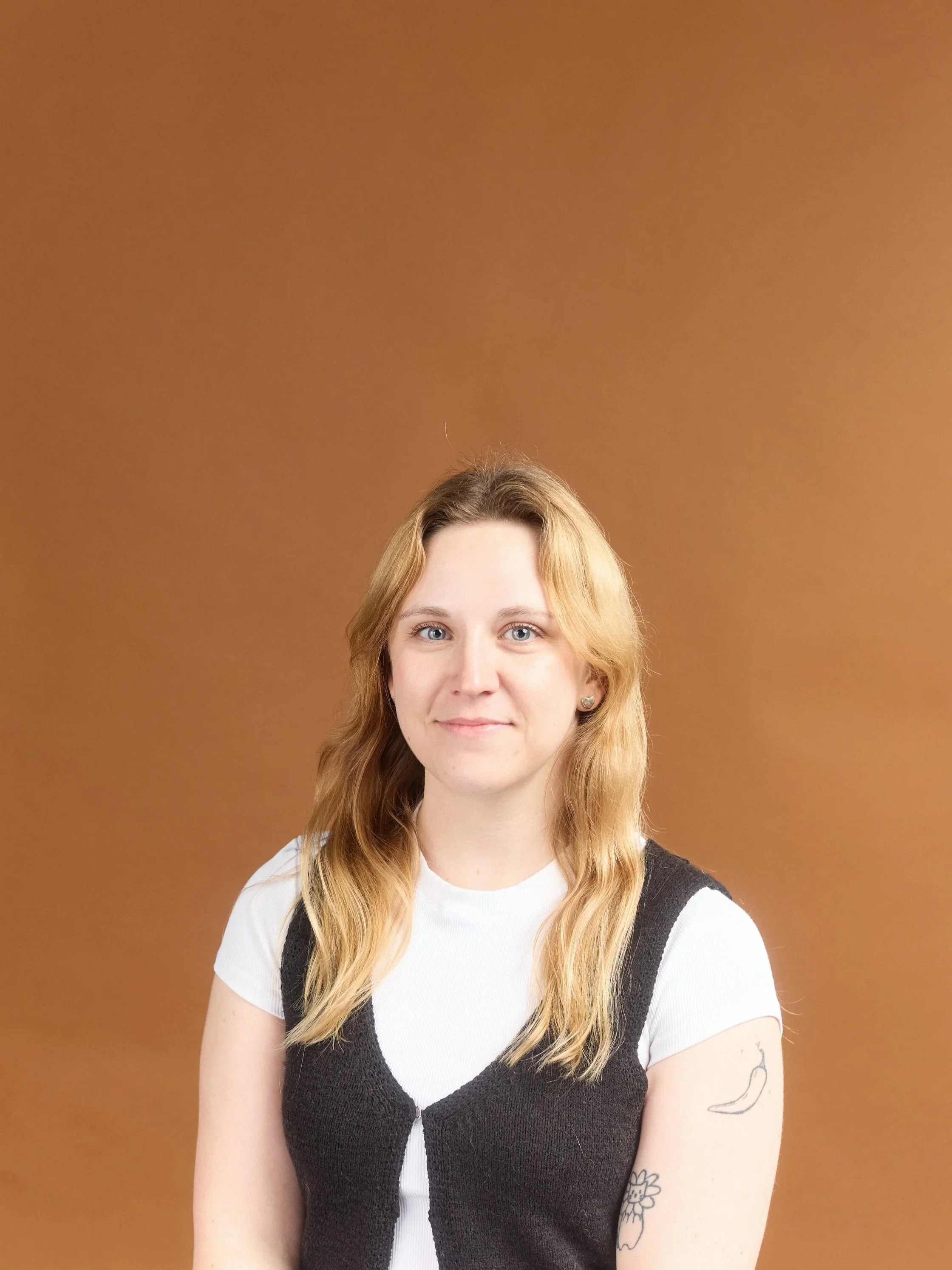 Online sexologist offering individual or couple's therapy