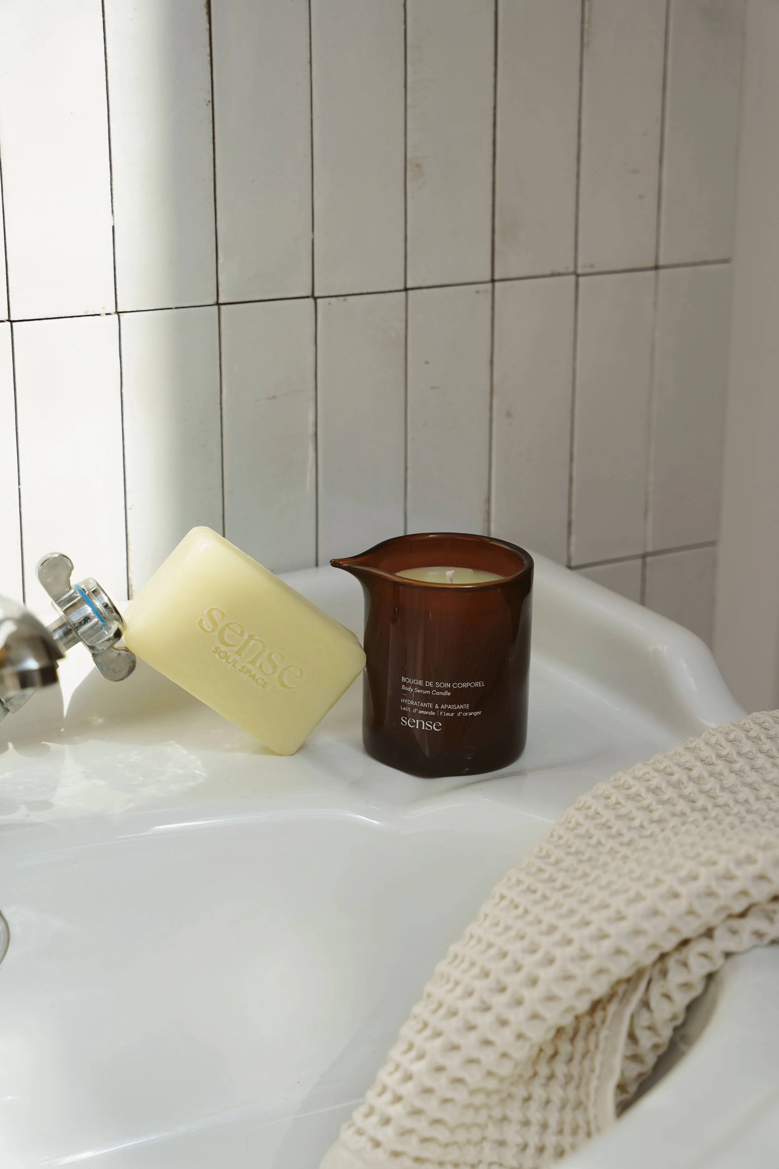 bougie-de-soin-hydratante-3.JPG
