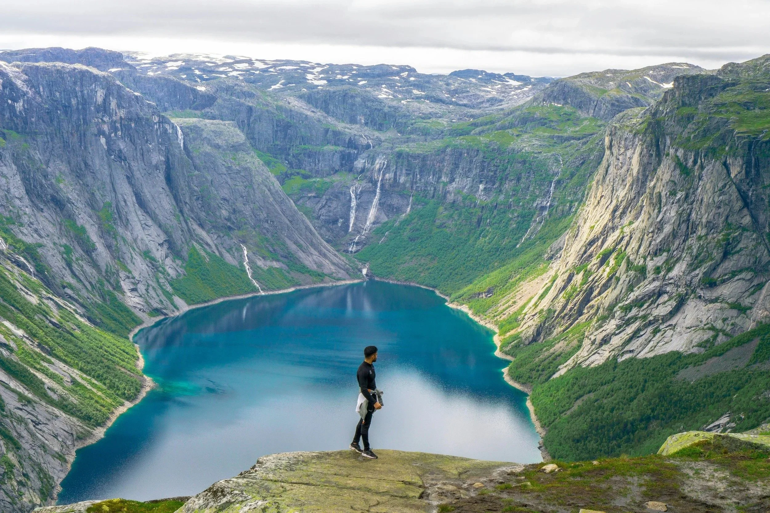 omran-takie-IWplLd5yQpY-unsplash-comp.jpg
