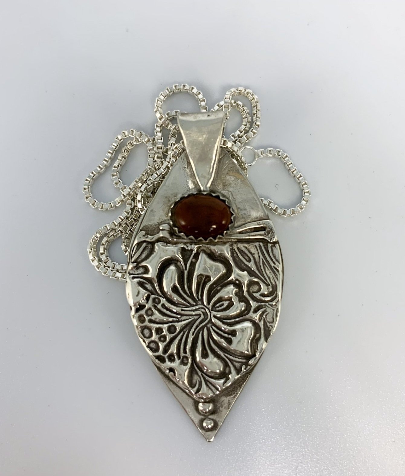 Silver+with+Amber+Reedit.jpg