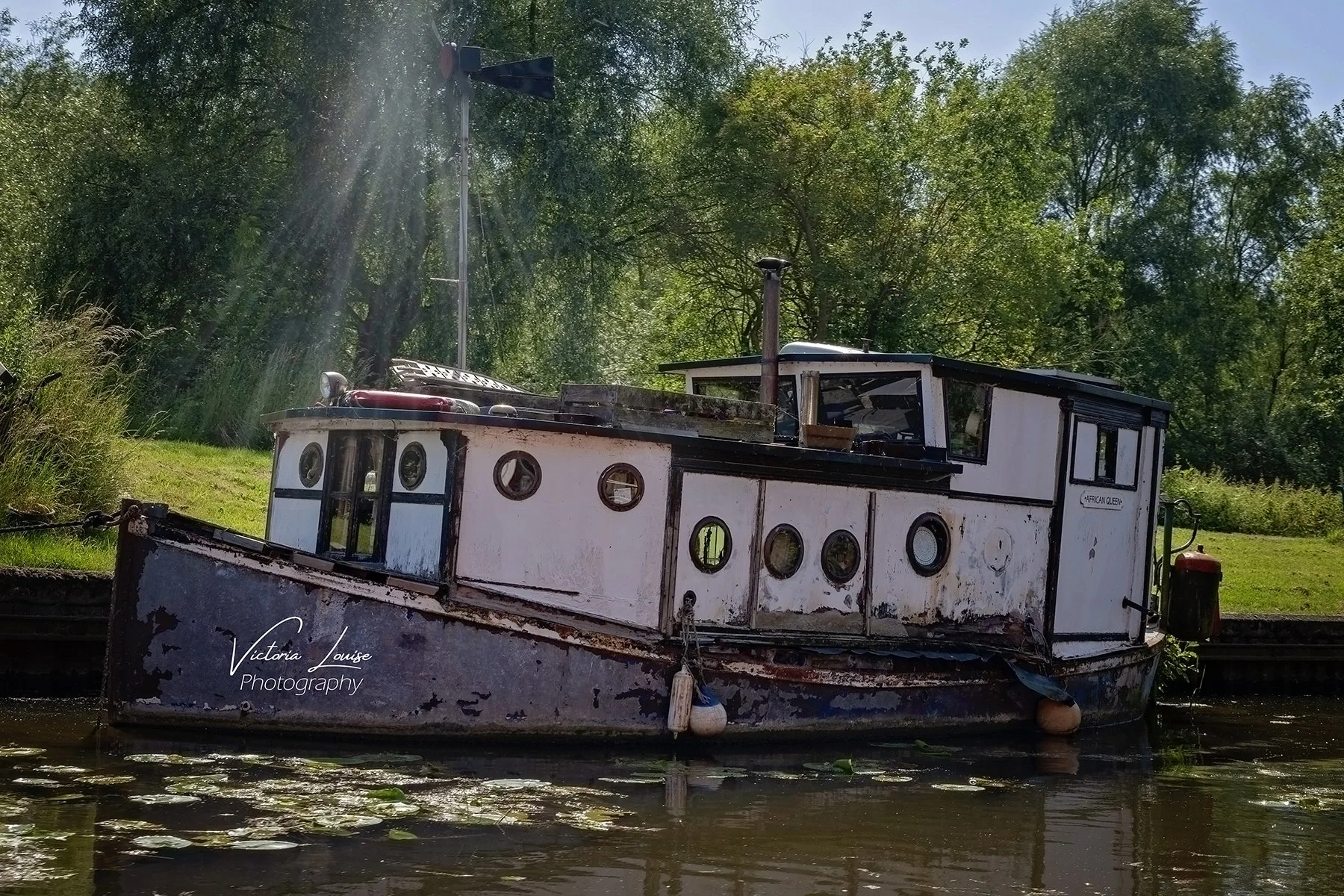 Boat on Lincoln breford 2019.jpg