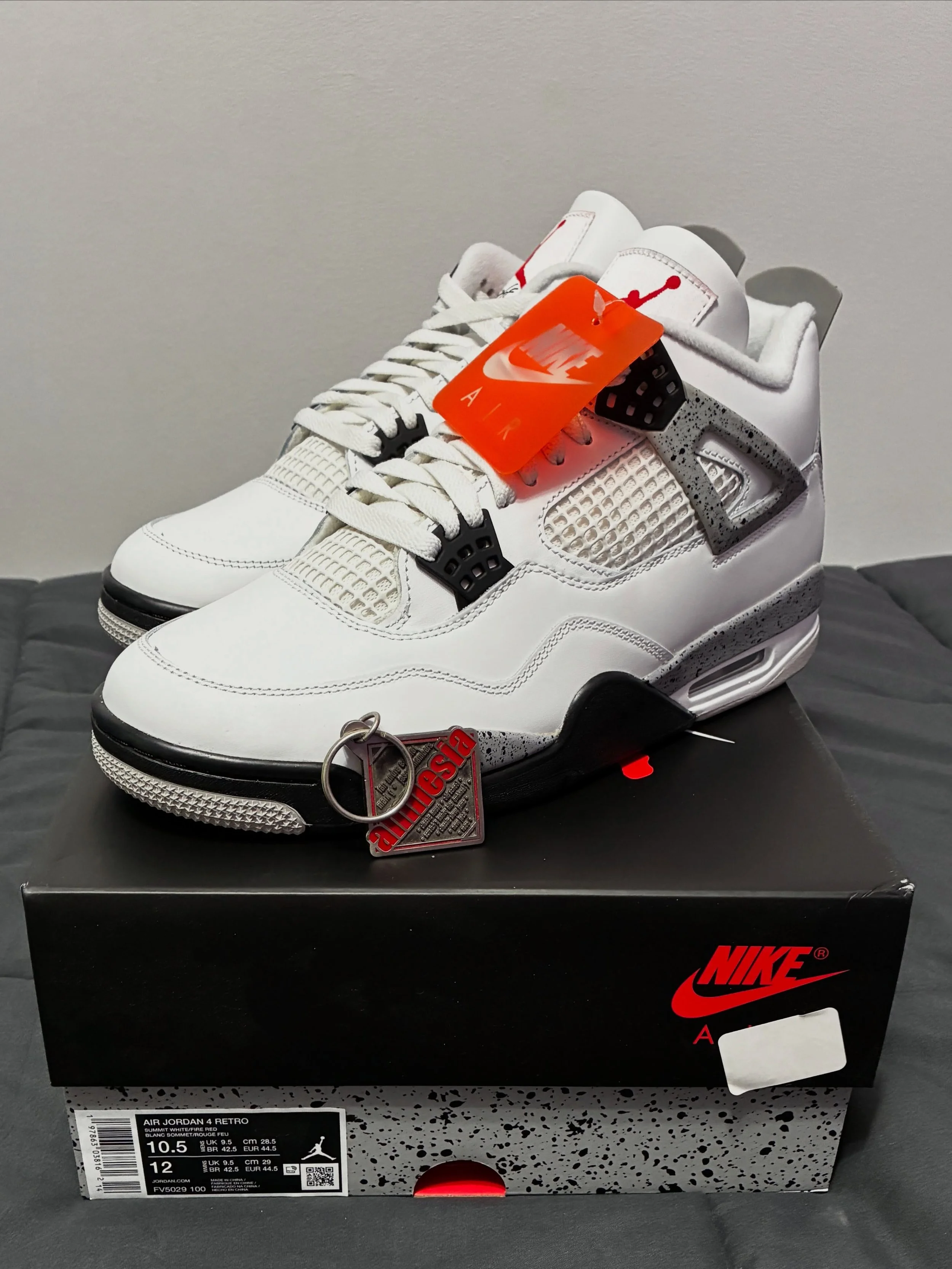I&rsquo;m beginning to sell select pairs and duplicates from my personal sneaker collection.

ALL NEW. 
ALL UNWORN. 
ALL DEADSTOCK.

1. AIR JORDAN 4 RETRO OG &ldquo;WHITE CEMENT&rdquo;
2025 release
US Men&rsquo;s Size 10.5 / US Women&rsquo;s Size 12
