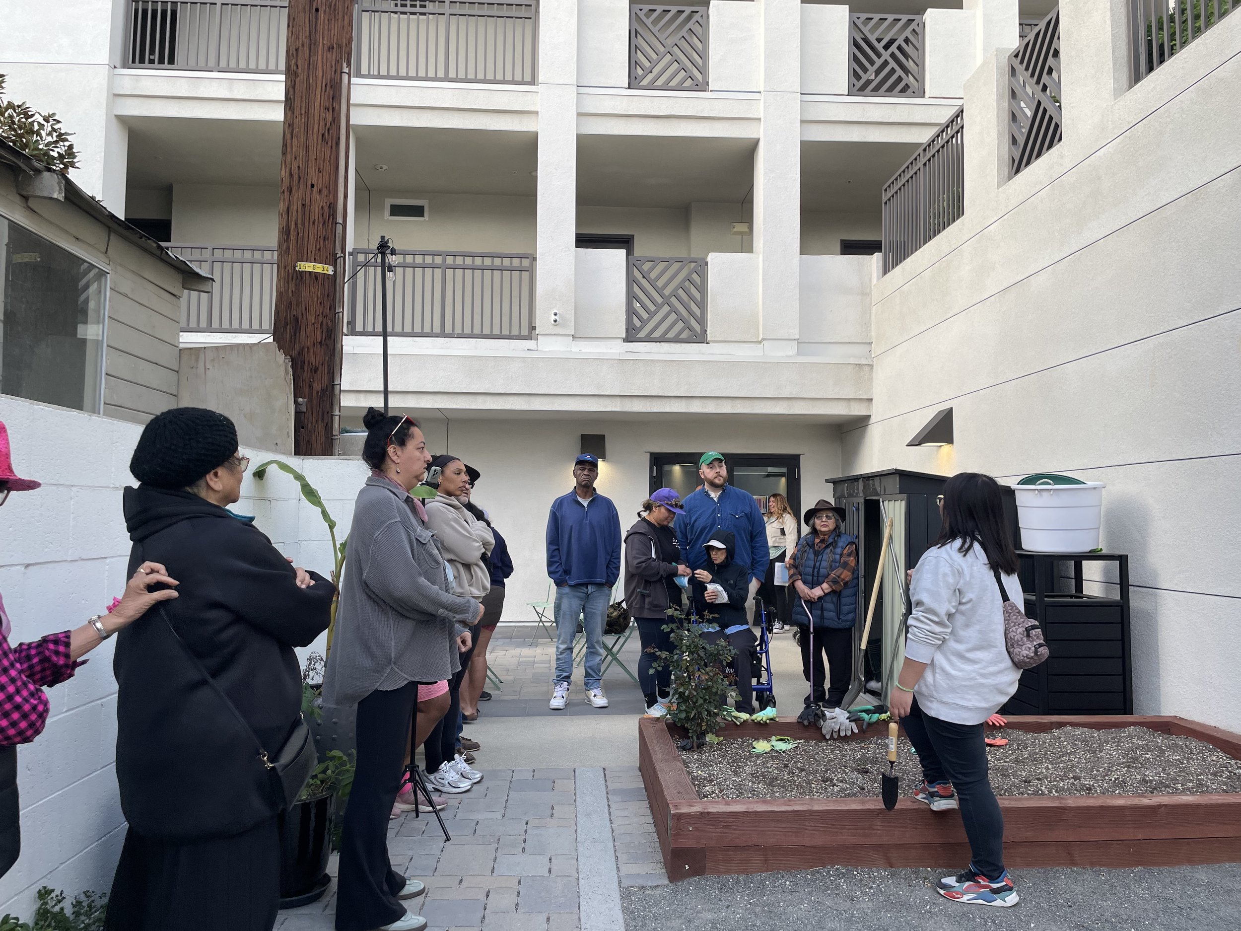 Free Garden Program for Latinos and Pilipinos Returns This Spring