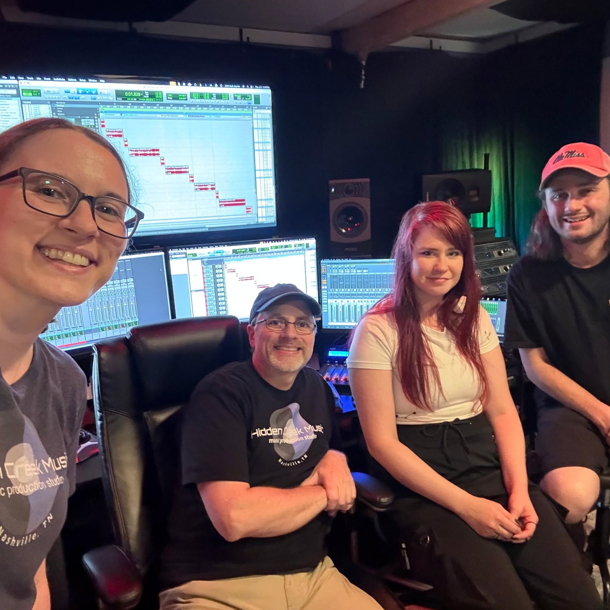 We're thrilled to be back in the studio with @leishaliz8 and @adamredfearn!
@smghiddencreekmusic
Reach out to book a session or learn more—link in bio >>
.
.
.
#hiddencreekmusic #musicproducer #musicproduction #musicstudio #recordingst