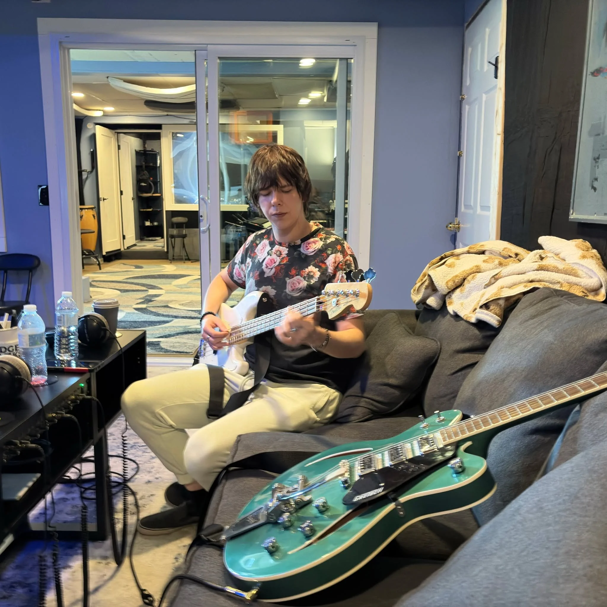 Working on some epic songs with @thedrvps!
Reach out to book a session or learn more—link in bio >>
.
.
.
#hiddencreekmusic #musicproducer #musicproduction #musicstudio #recordingstudio #recordingstudio #bellevuetn #nashville #nashville