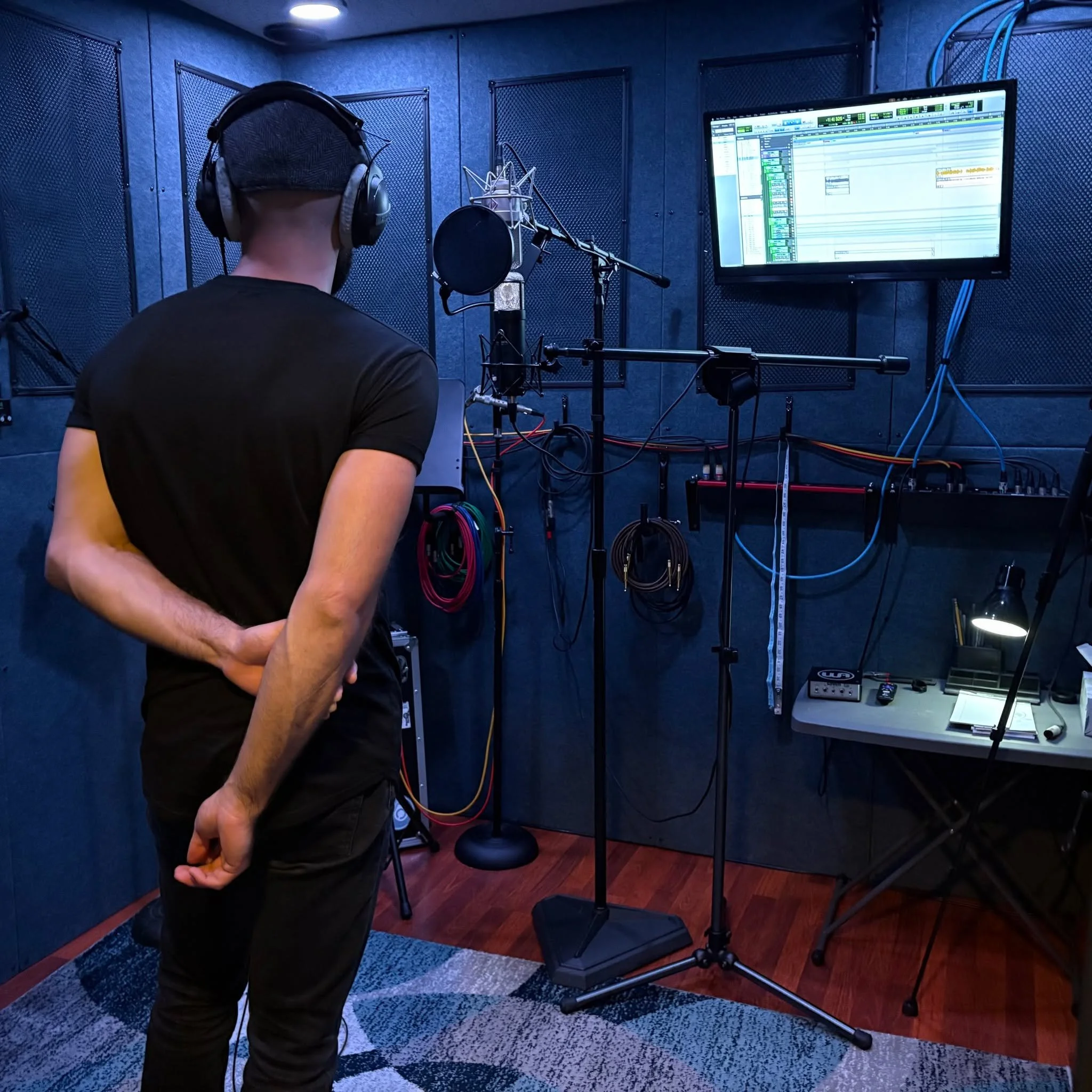 We can't wait for everyone to hear @taylortuke's new music!
Reach out to book a session or learn more—link in bio >>
.
.
.
#hiddencreekmusic #musicproducer #musicproduction #musicstudio #recordingstudio #recordingstudio #bellevuetn #nash