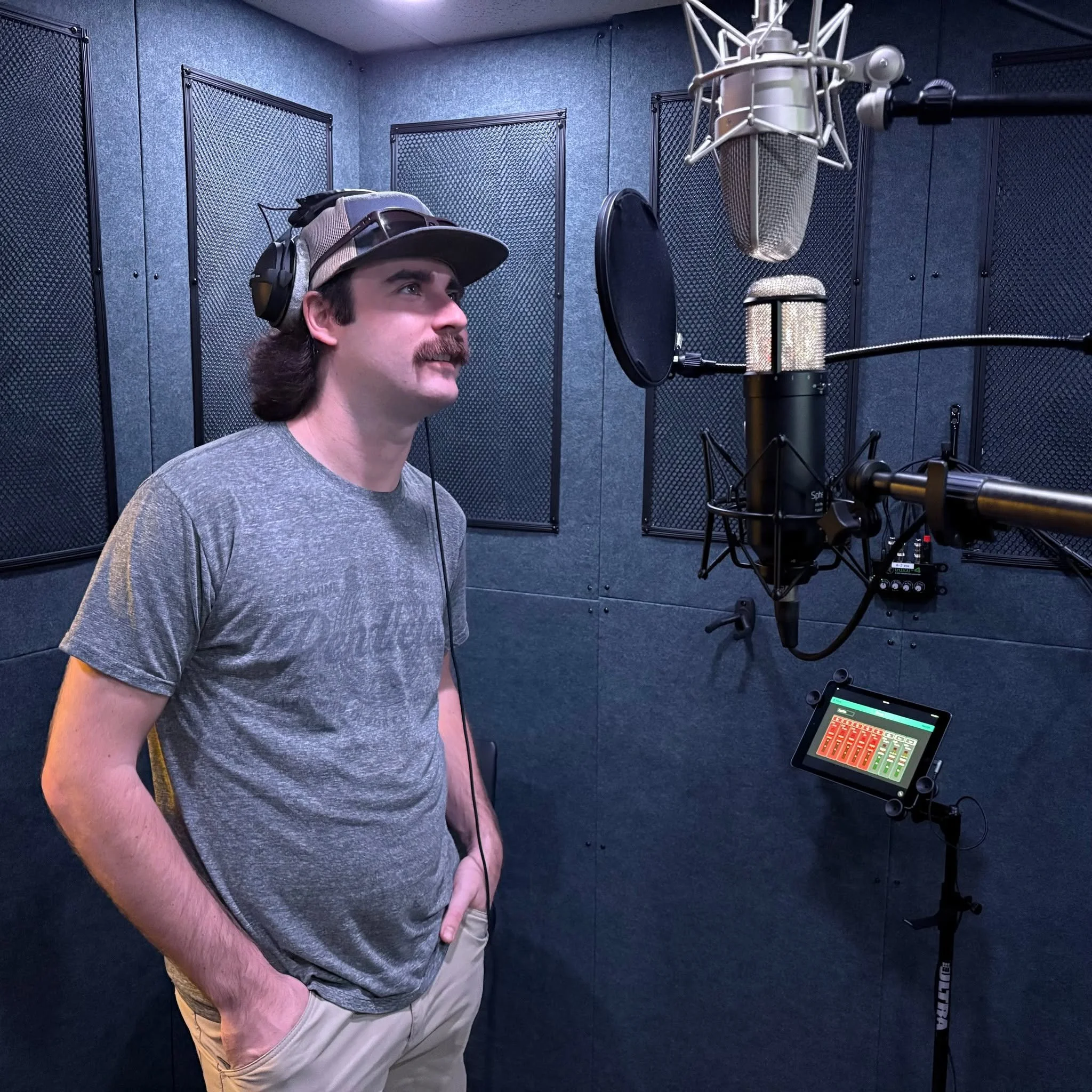 Awesome vocal day with @kaden_peer!
 @sarahgrenierhcm

Reach out to book a session or learn more&mdash;link in bio &gt;&gt;
.
.
.
#hiddencreekmusic #musicproducer #musicproduction #musicstudio #recordingstudio #recordingstudio #bellevuetn #nashville 
