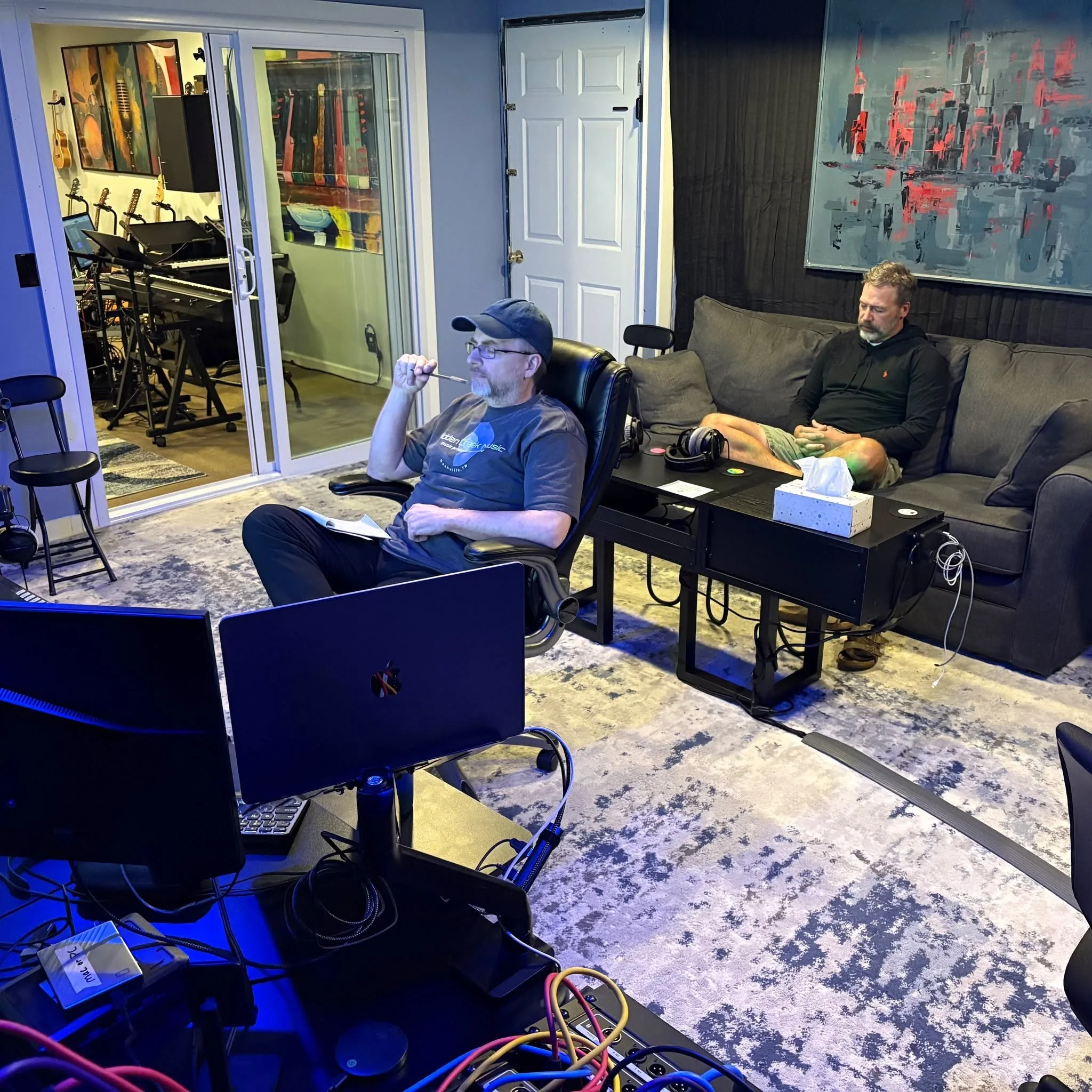 Mixing with @shawn.d.mercer!

Reach out to book a session or learn more&mdash;link in bio &gt;&gt;
.
.
.
#hiddencreekmusic #musicproducer #musicproduction #musicstudio #recordingstudio #recordingstudio #bellevuetn #nashville #nashvilletn #nashvillemu