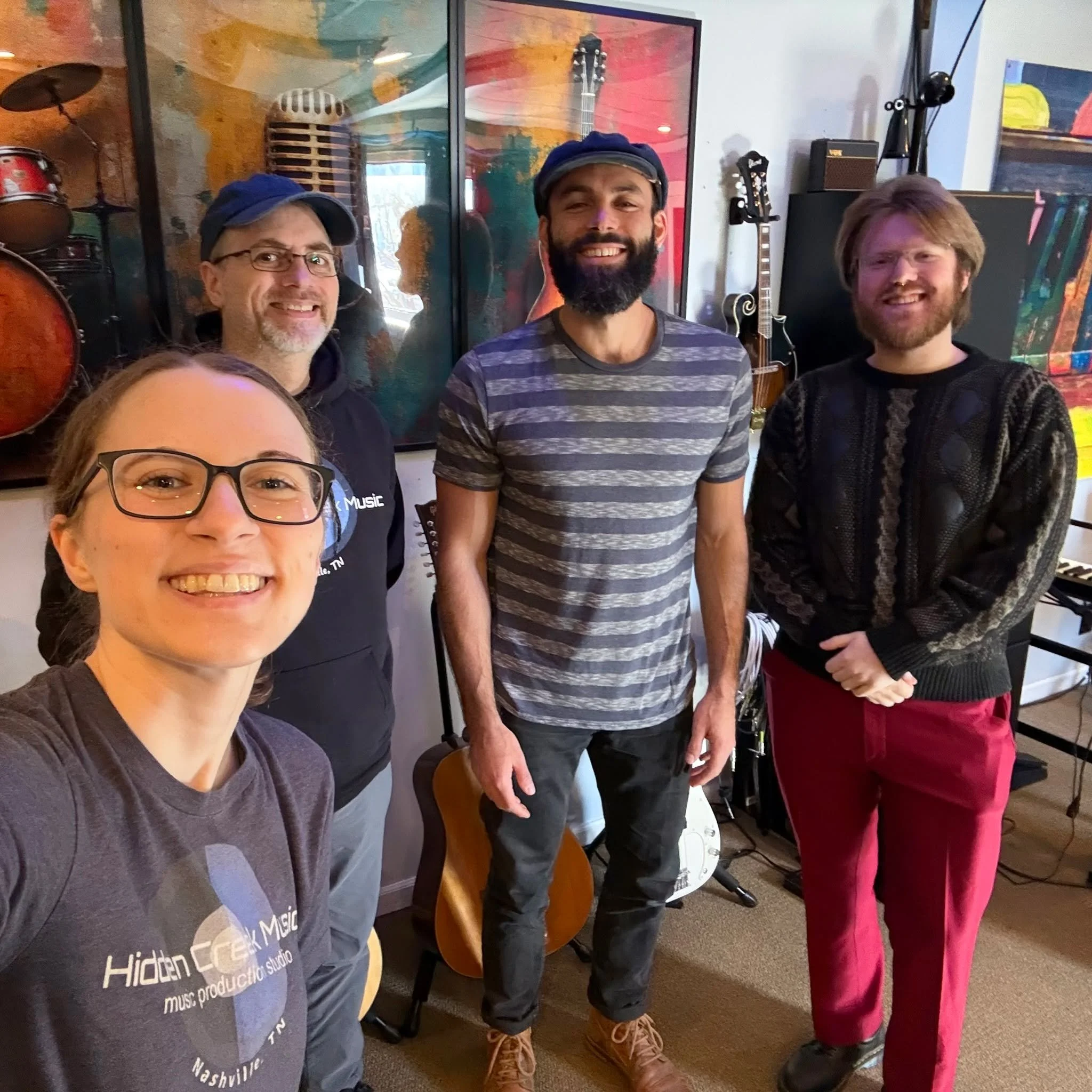 We're so grateful for this amazing crew and for all of the incredible artists we've gotten to work with this year! 💙
@taylortuke @joshuu_bbrown

Reach out to book a session or learn more&mdash;link in bio >>
.
.
.
#hiddencreekmusic #musicprodu