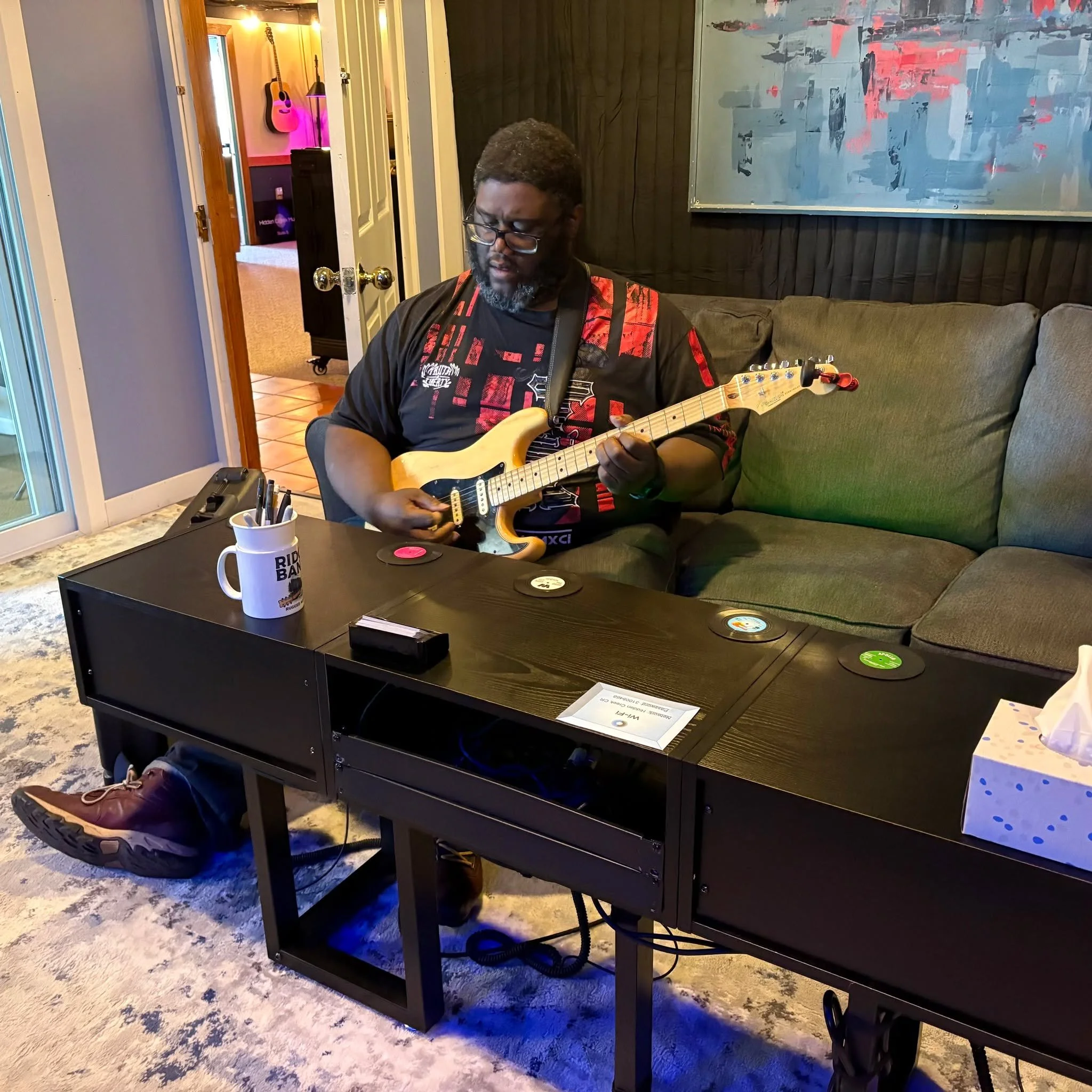 We love having @kevincory84 back in the studio! 
@mzzkeyaofficially

Reach out to book a session or learn more&mdash;link in bio >>
.
.
.
#hiddencreekmusic #musicproducer #musicproduction #musicstudio #recordingstudio #recordingstudio #bellevue