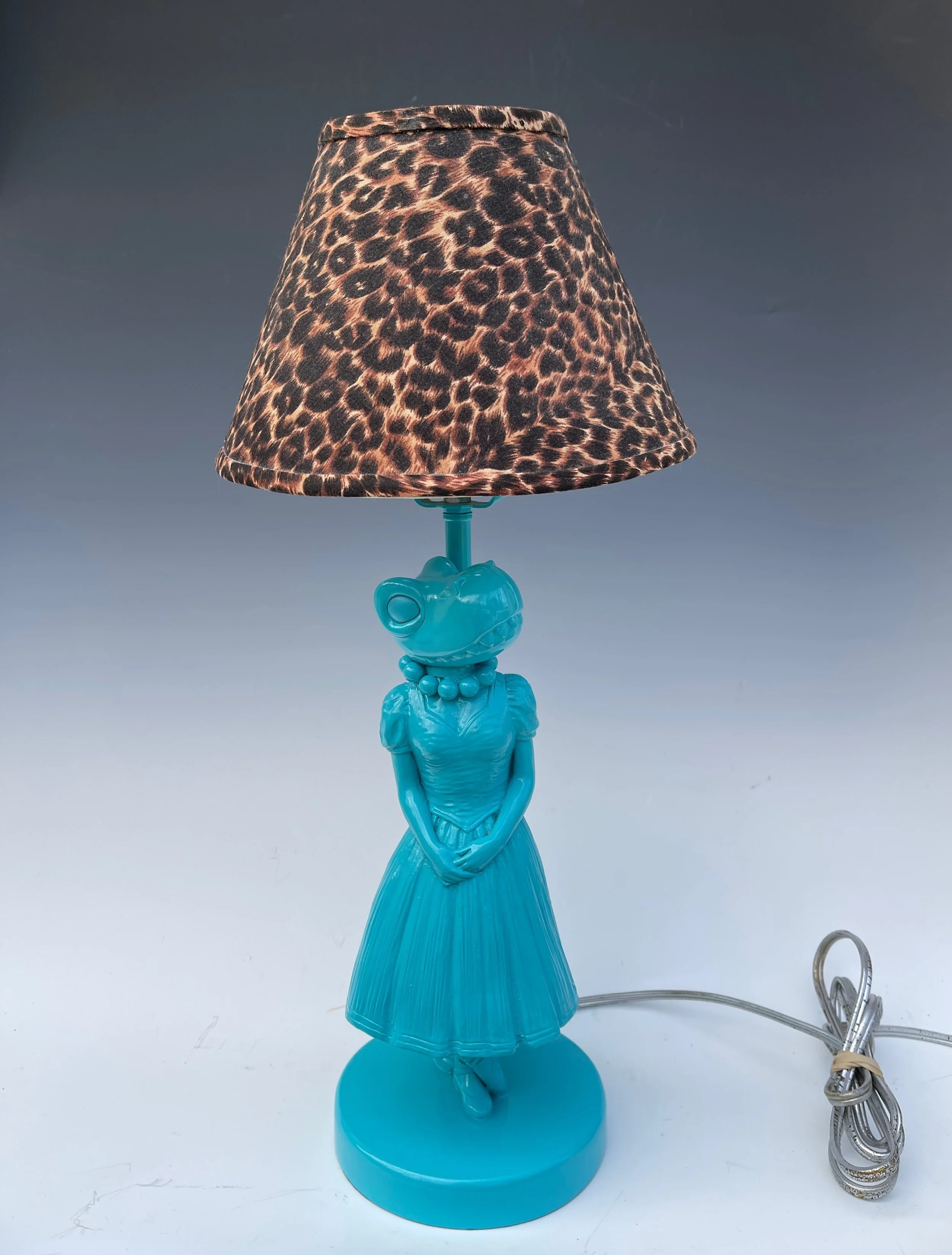 "Welcome to the Family" Lamp. 20"h x 7"w. Shade is 10" in diameter
