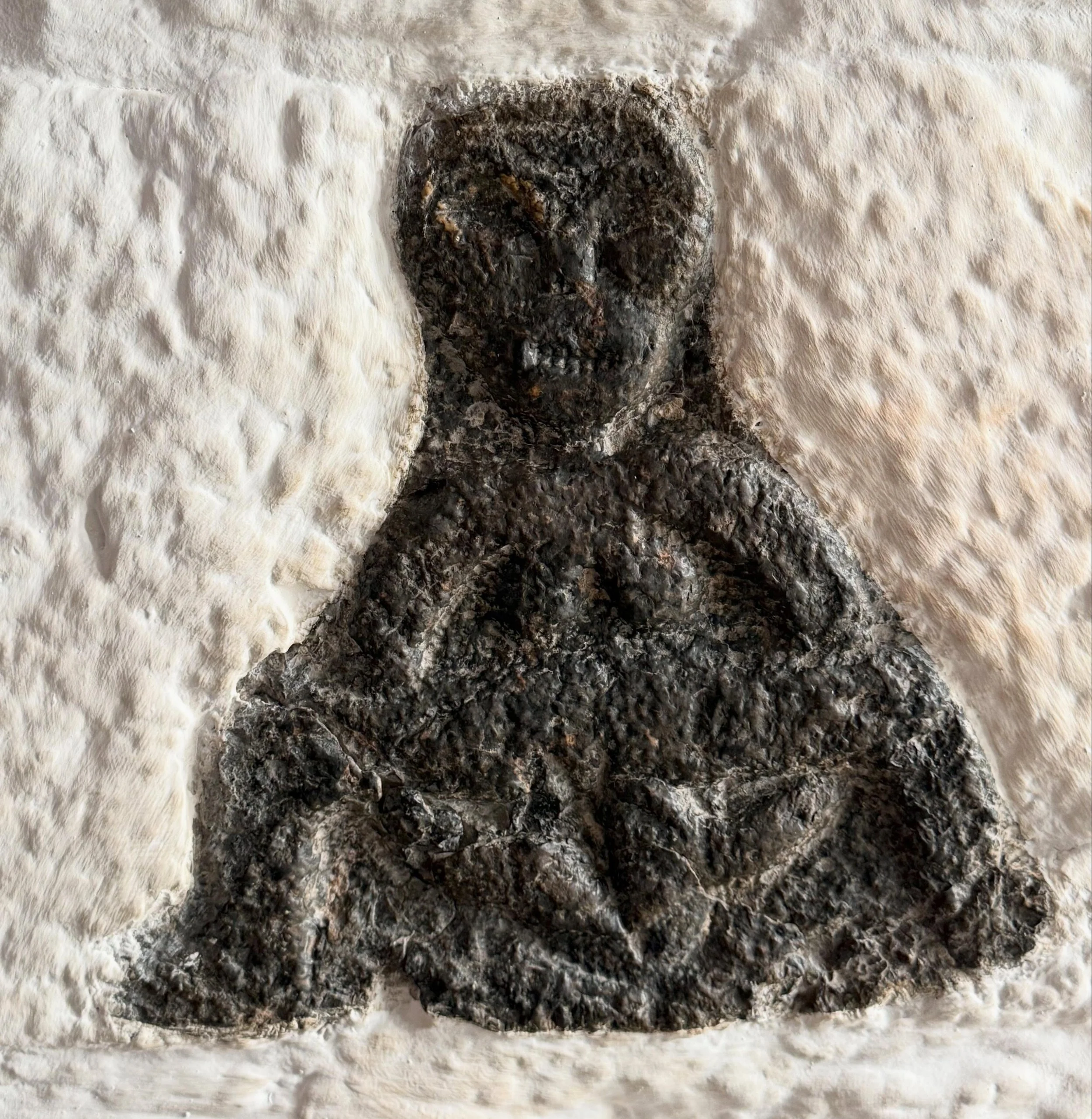 So I came across this little lady on a wall in the Bunratty Castle in Ireland - I had no idea what she was but was intrigued . Today a similar lady appeared in my feed and I found out she is a Sheela Na Gig from medieval times. There aren&rsquo;t man